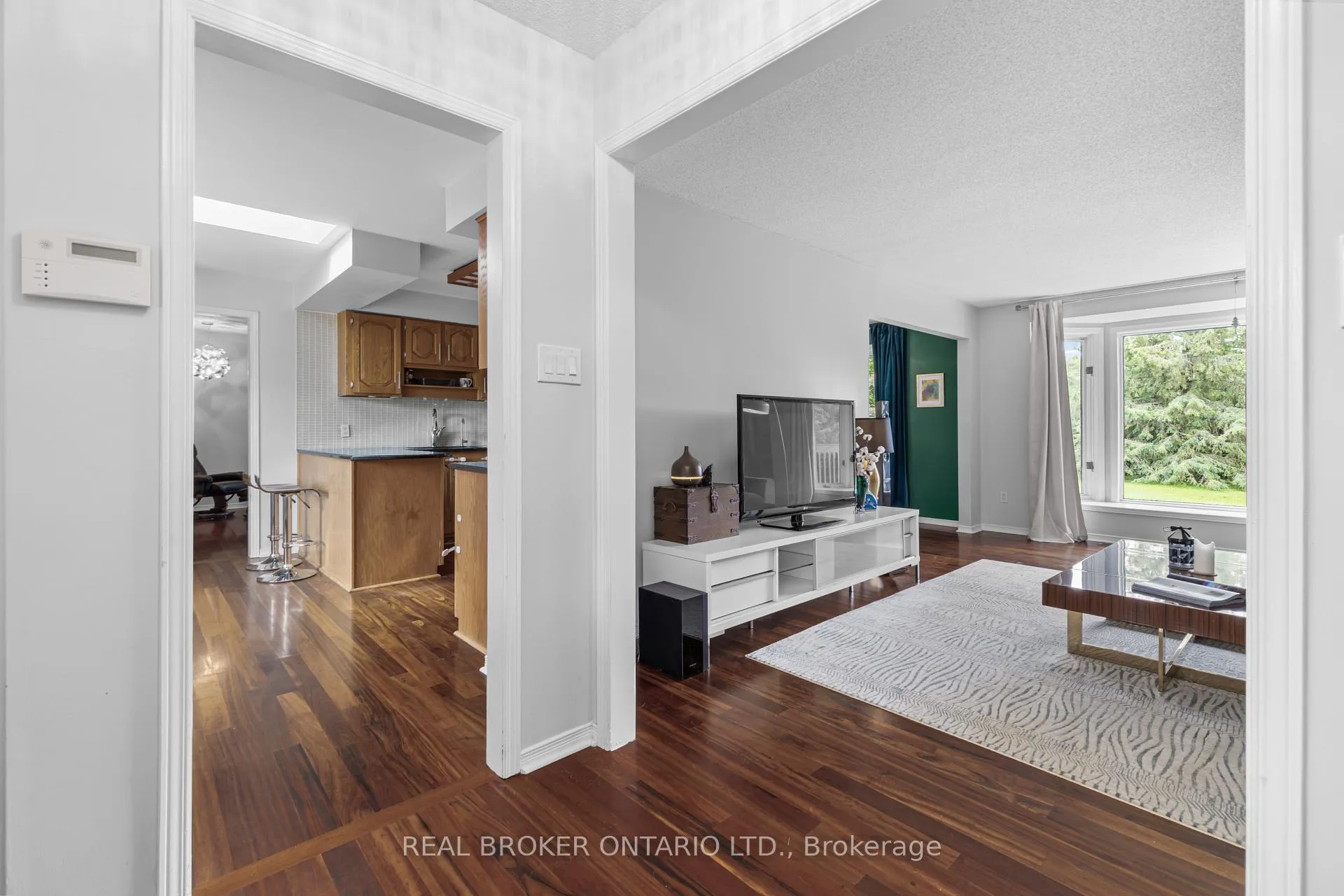 Photo 12 of 7039 Quinnfield Way, Ottawa, Greely — HOMEH