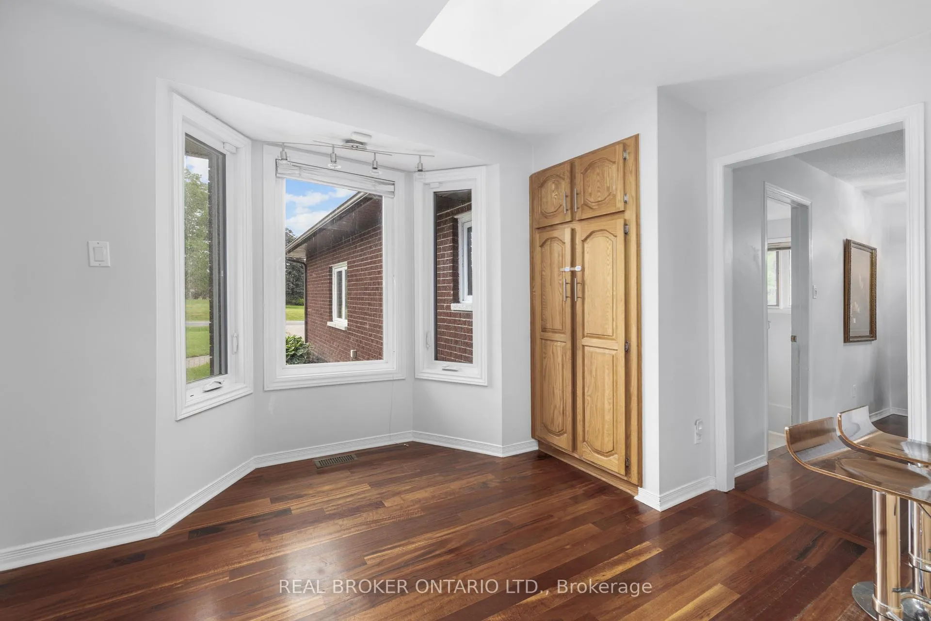 Photo 13 of 7039 Quinnfield Way, Ottawa, Greely — HOMEH