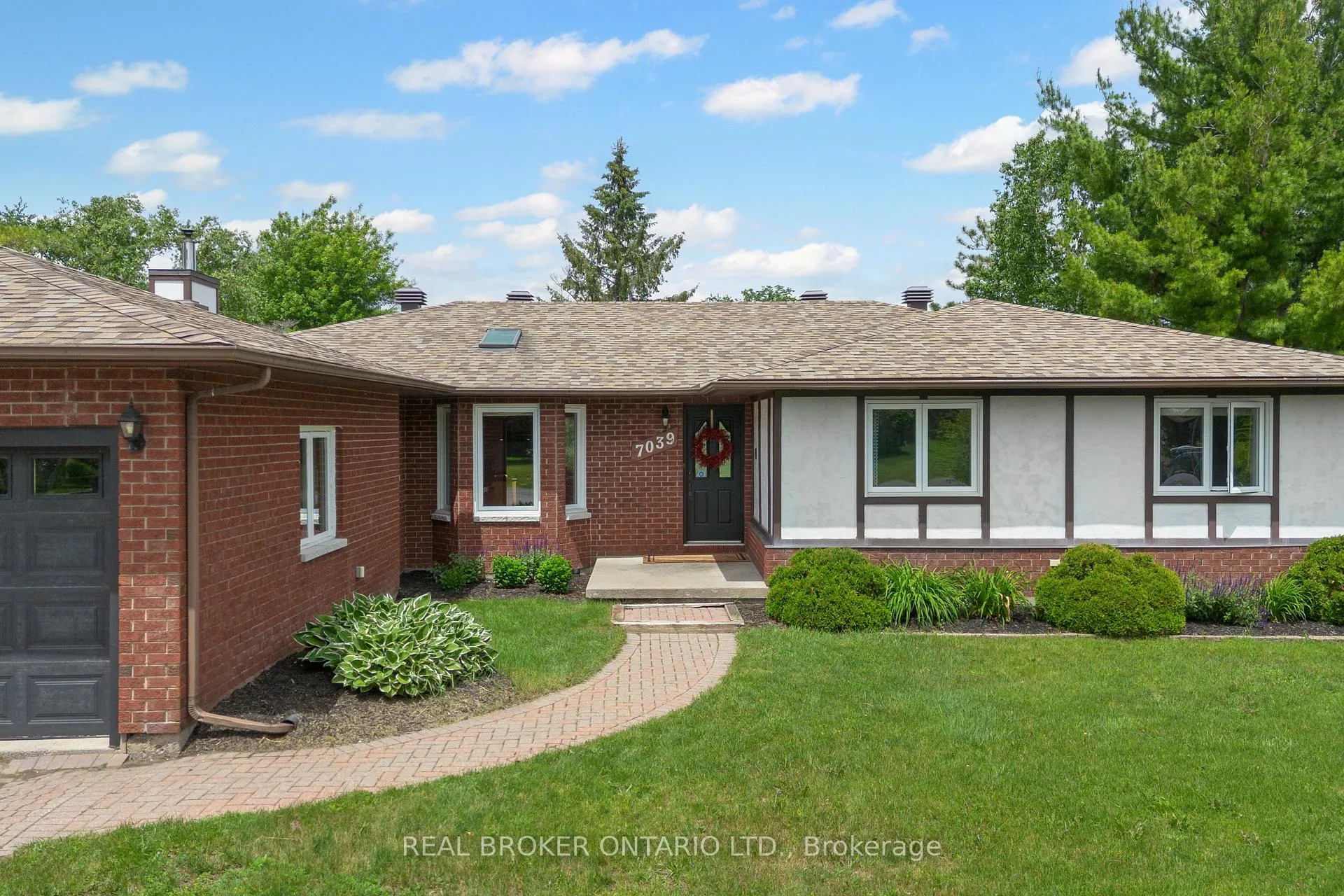 Photo 47 of 7039 Quinnfield Way, Ottawa, Greely — HOMEH