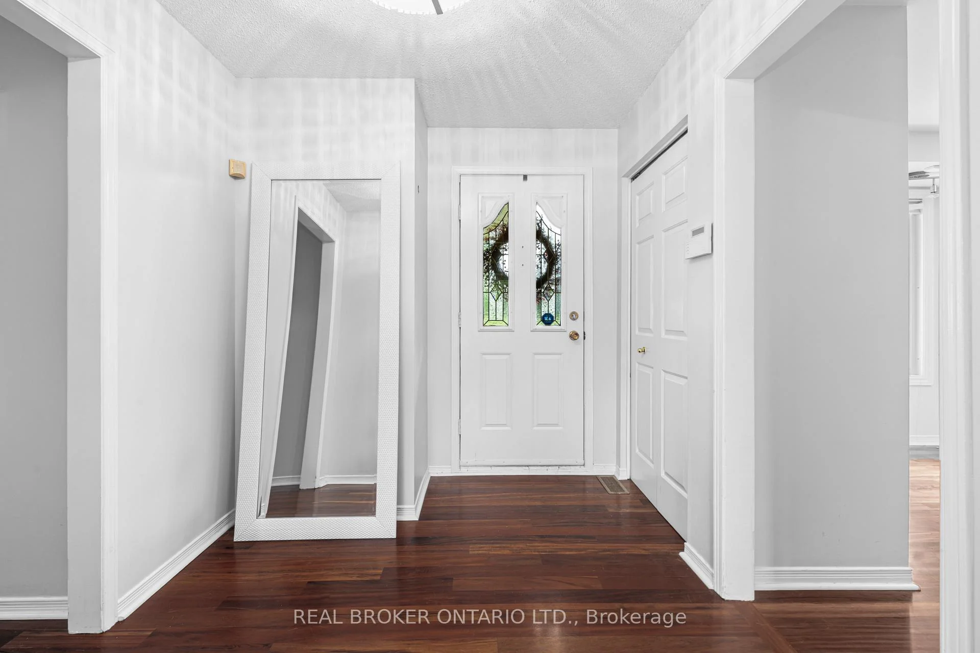 Photo 9 of 7039 Quinnfield Way, Ottawa, Greely — HOMEH