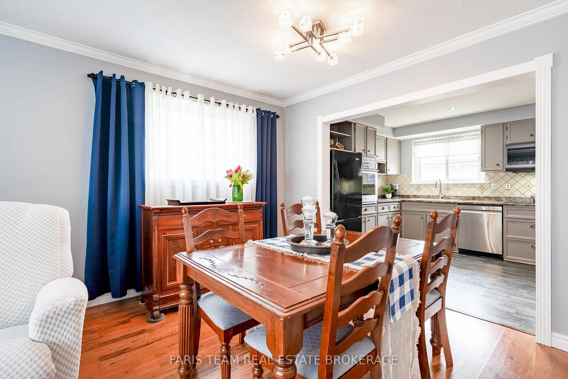 Photo 12 of 28 Bromley Crescent, Brampton, Avondale — HOMEH