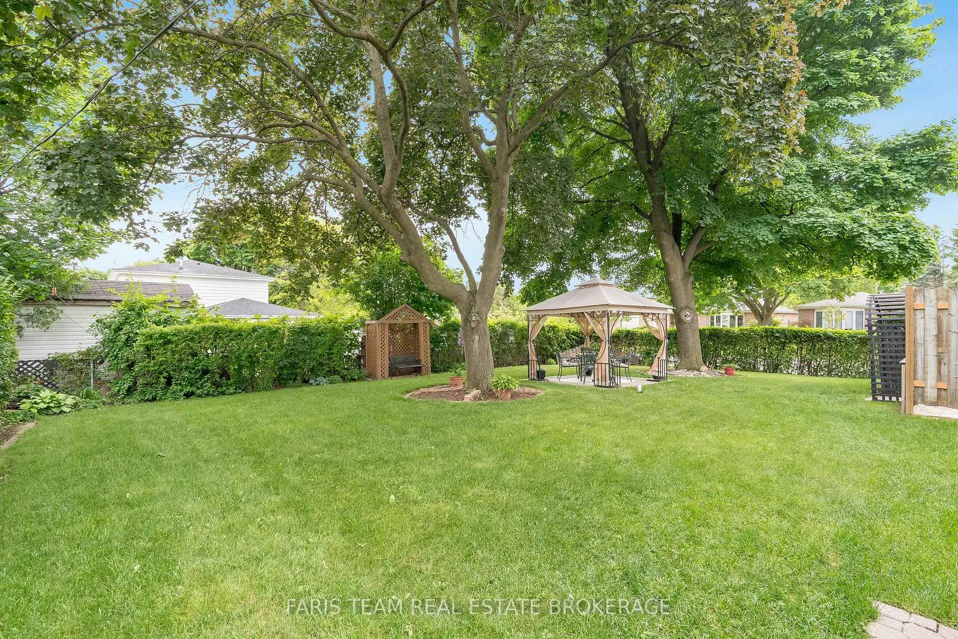 Photo 29 of 28 Bromley Crescent, Brampton, Avondale — HOMEH
