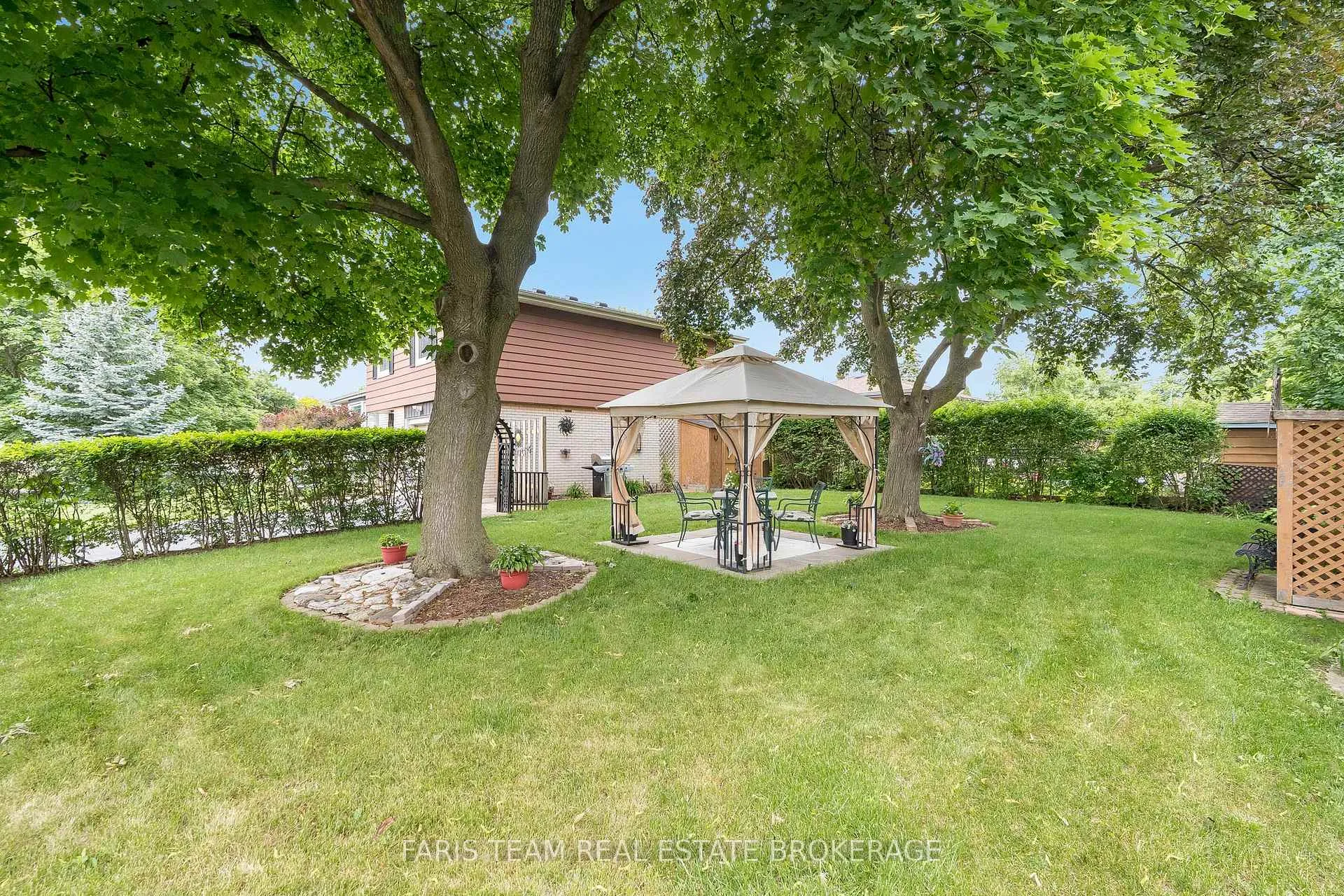 Photo 31 of 28 Bromley Crescent, Brampton, Avondale — HOMEH