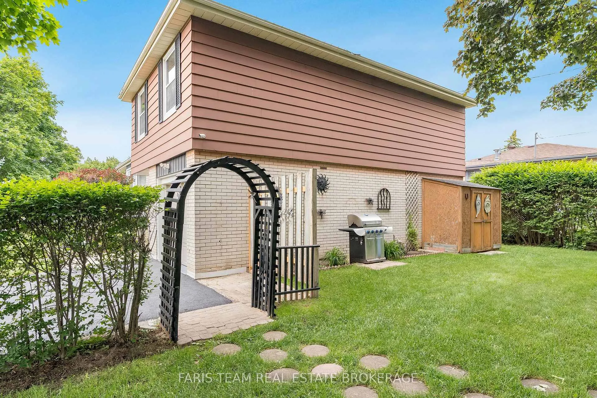 Photo 33 of 28 Bromley Crescent, Brampton, Avondale — HOMEH