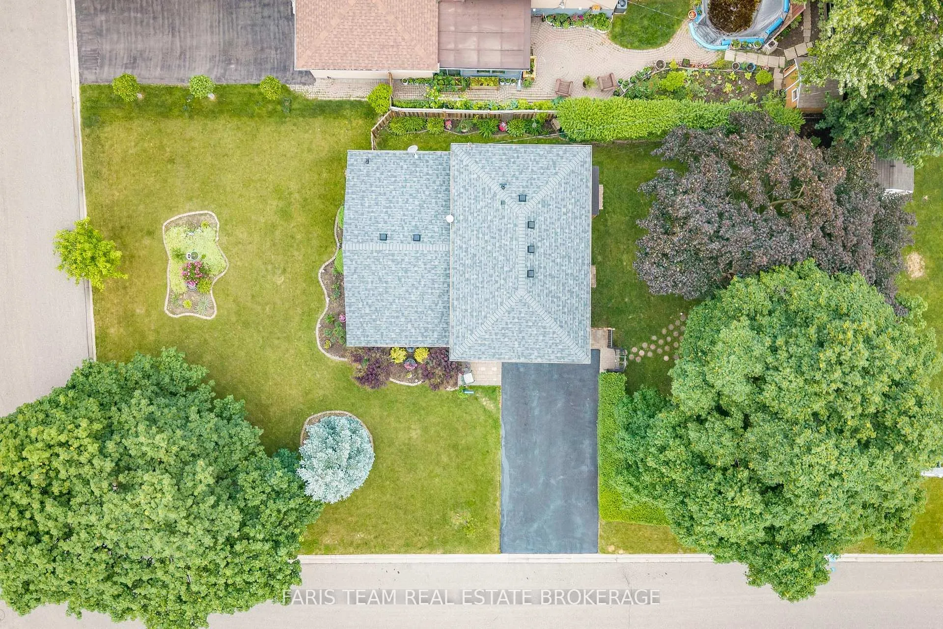 Photo 36 of 28 Bromley Crescent, Brampton, Avondale — HOMEH