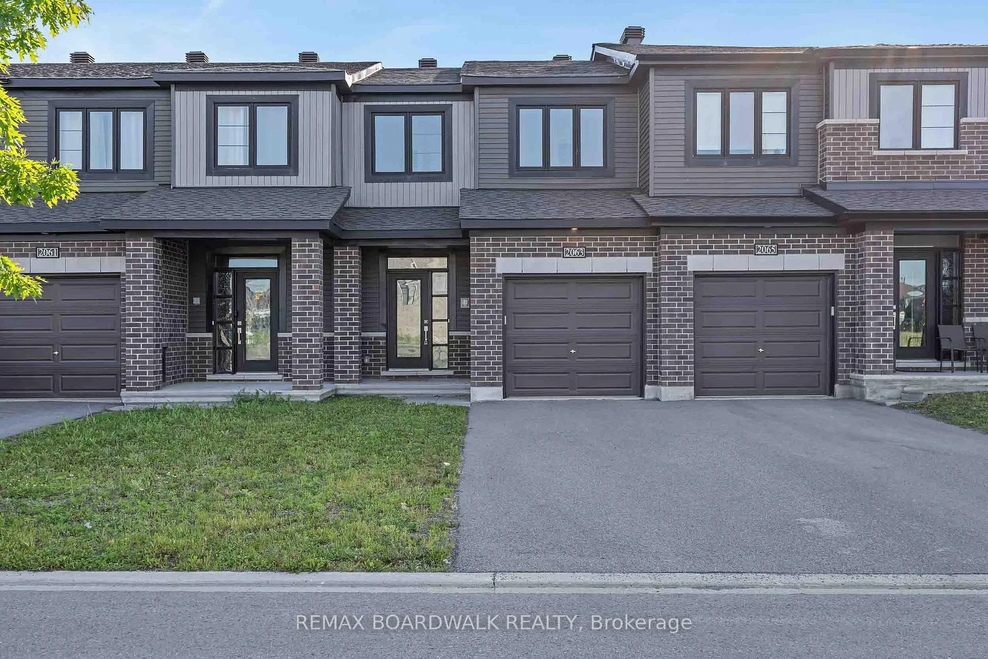 Photo 1 of 2063 Caltra Crescent, Ottawa, Barrhaven - Half Moon Bay — HOMEH