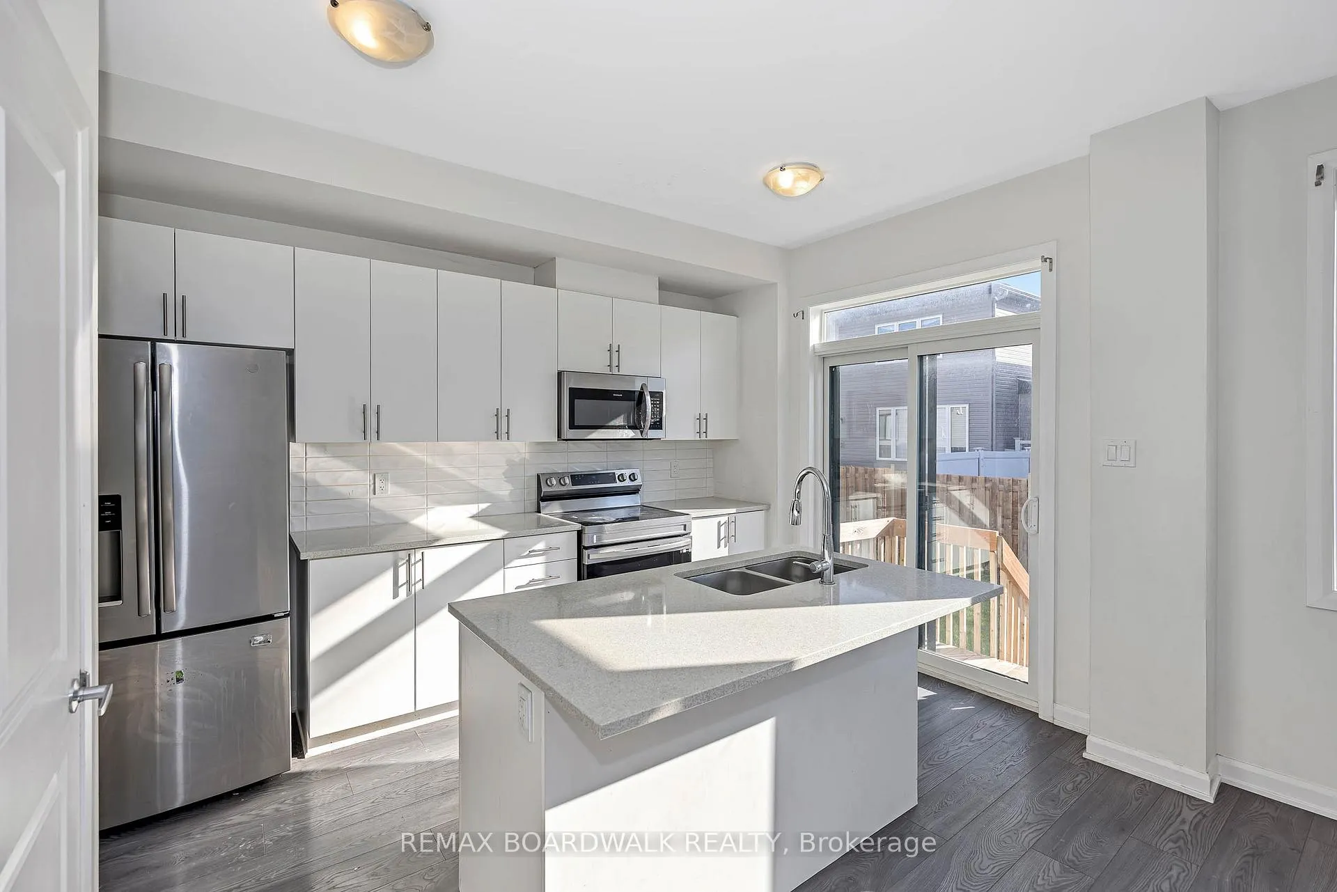 Photo 17 of 2063 Caltra Crescent, Ottawa, Barrhaven - Half Moon Bay — HOMEH