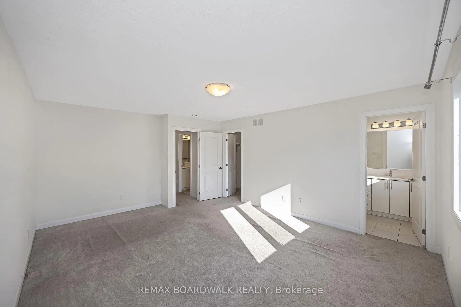 Photo 22 of 2063 Caltra Crescent, Ottawa, Barrhaven - Half Moon Bay — HOMEH