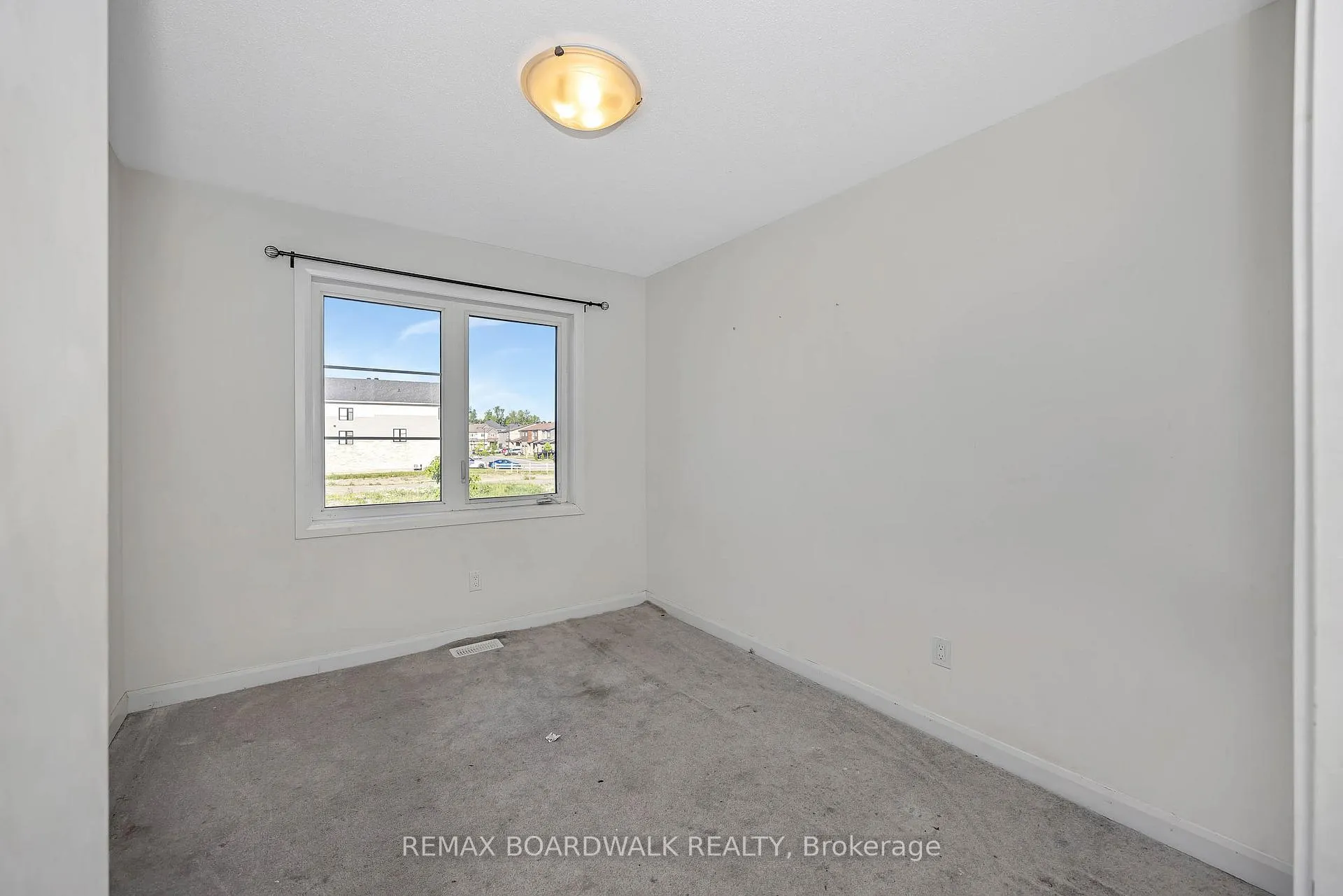 Photo 25 of 2063 Caltra Crescent, Ottawa, Barrhaven - Half Moon Bay — HOMEH