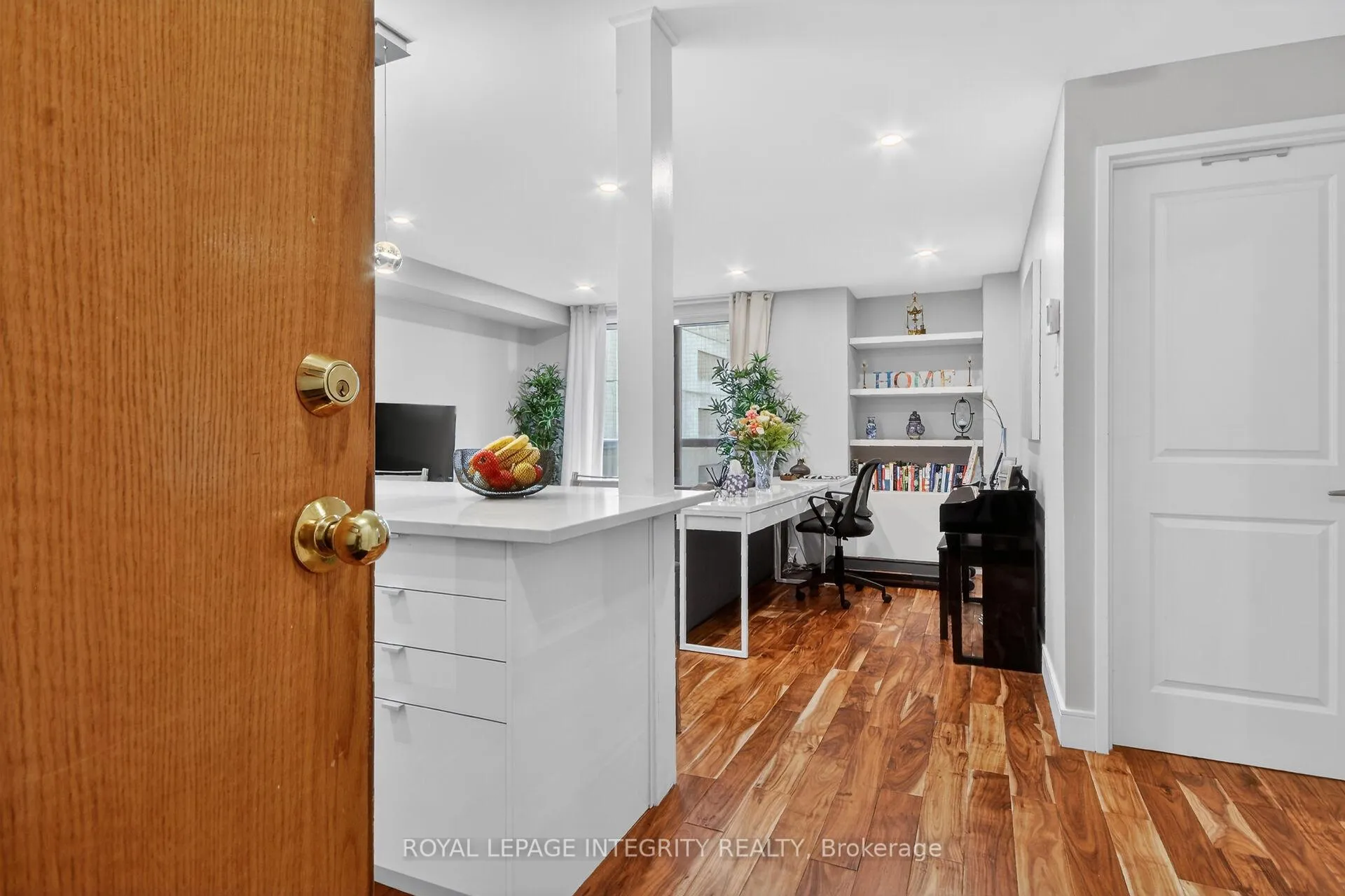 Photo 4 of Unit 1702, 199 Kent Street, Ottawa, Ottawa Centre — HOMEH