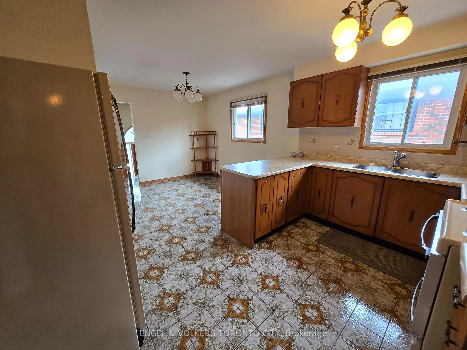 Photo 11 of Unit Main, 59 Sawmill Road, North York, Glenfield-Jane Heights — HOMEH