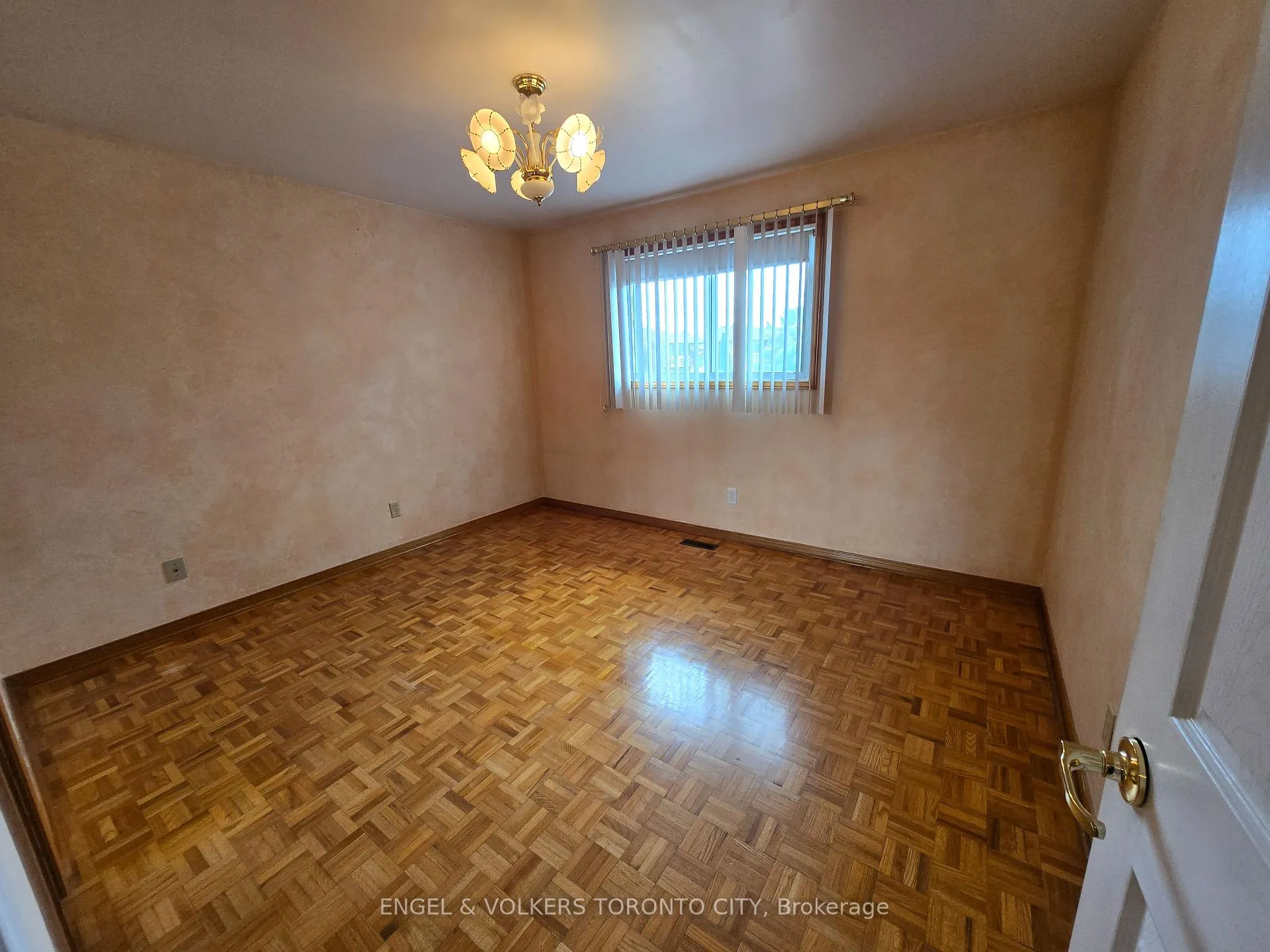 Photo 15 of Unit Main, 59 Sawmill Road, North York, Glenfield-Jane Heights — HOMEH