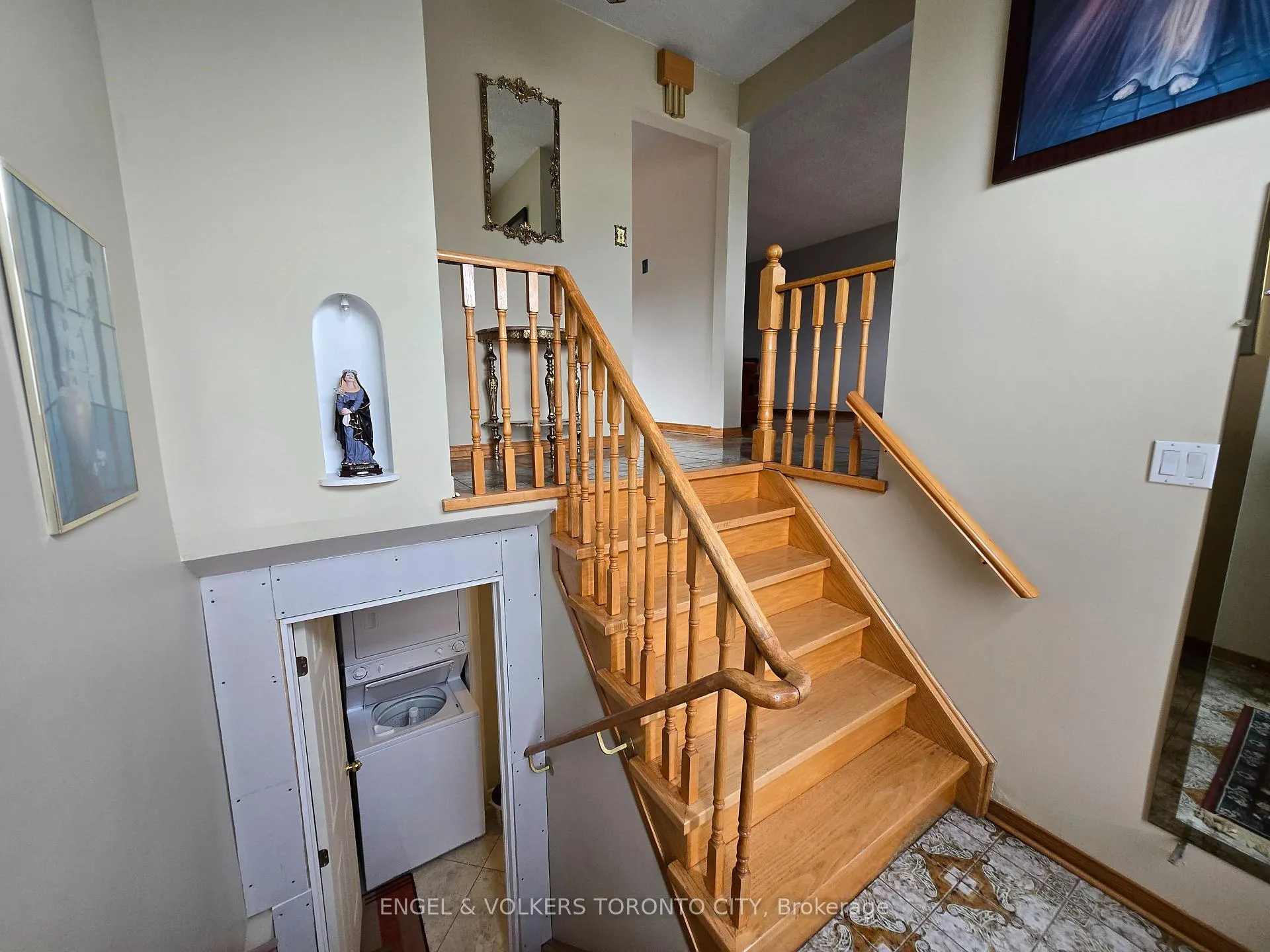 Photo 17 of Unit Main, 59 Sawmill Road, North York, Glenfield-Jane Heights — HOMEH