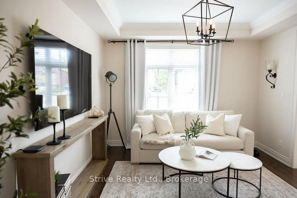Photo 5 of 77 Mclellan Court, Clarington, Courtice — HOMEH