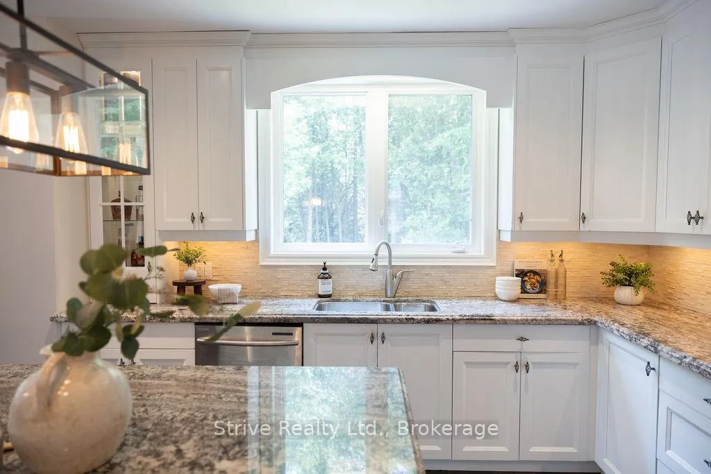 Photo 11 of 77 Mclellan Court, Clarington, Courtice — HOMEH