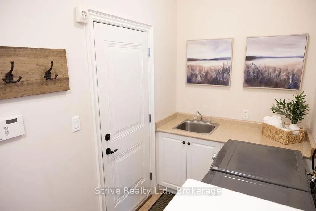 Photo 24 of 77 Mclellan Court, Clarington, Courtice — HOMEH