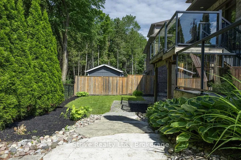 Photo 37 of 77 Mclellan Court, Clarington, Courtice — HOMEH