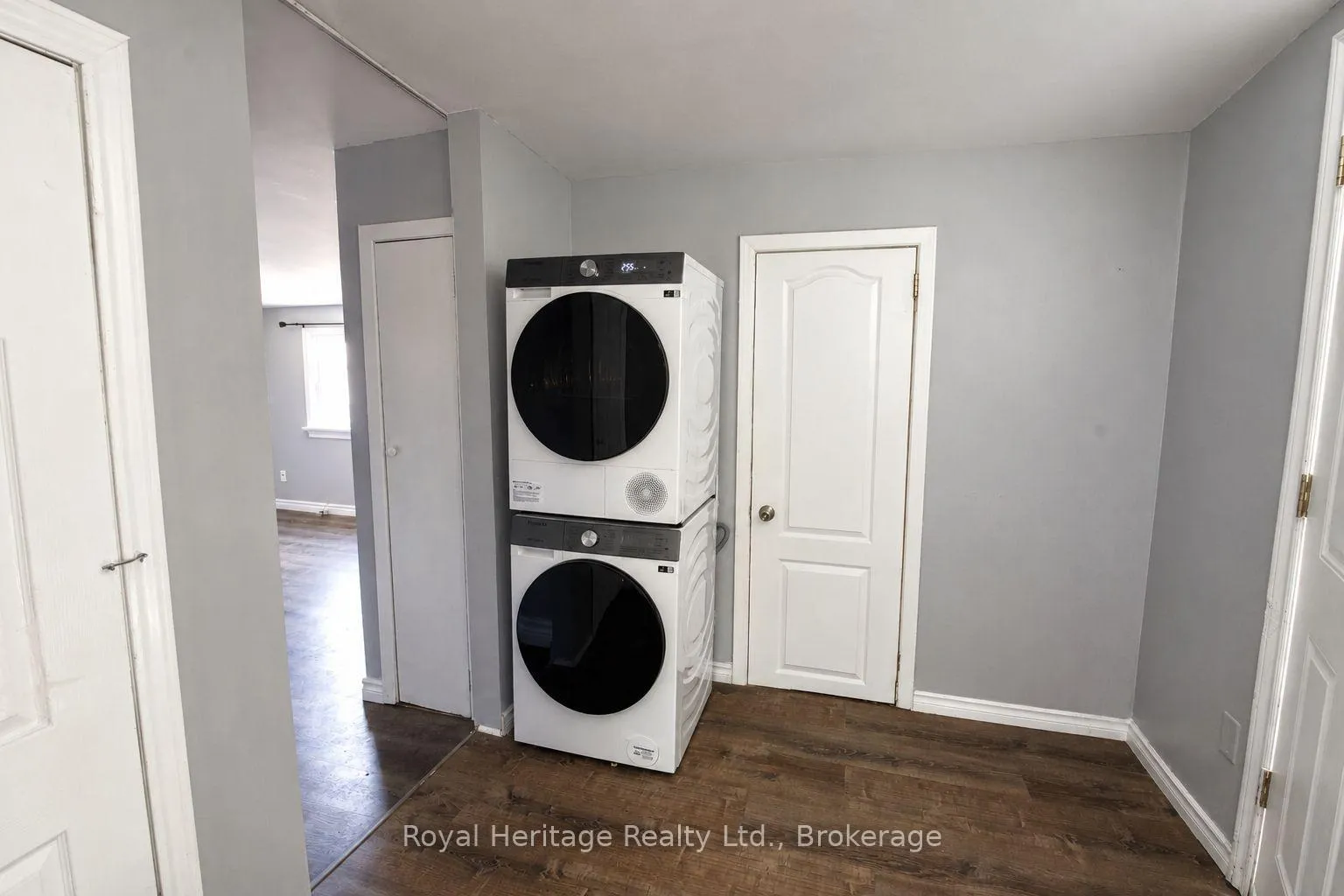 Photo 6 of 128 Summer Street, Oshawa, Central — HOMEH