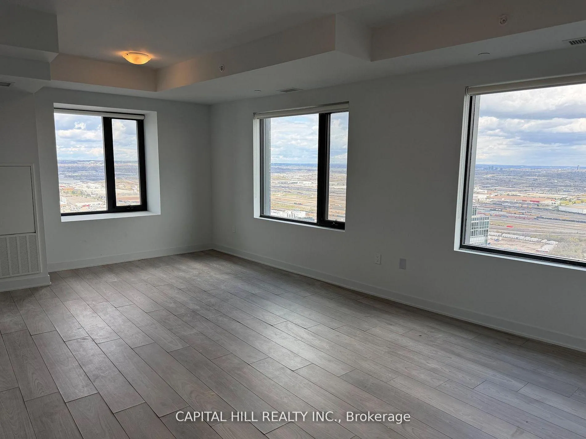 Photo 23 of Unit 4507, 2920 Highway 7 Road, Vaughan, Vaughan Corporate Centre — HOMEH
