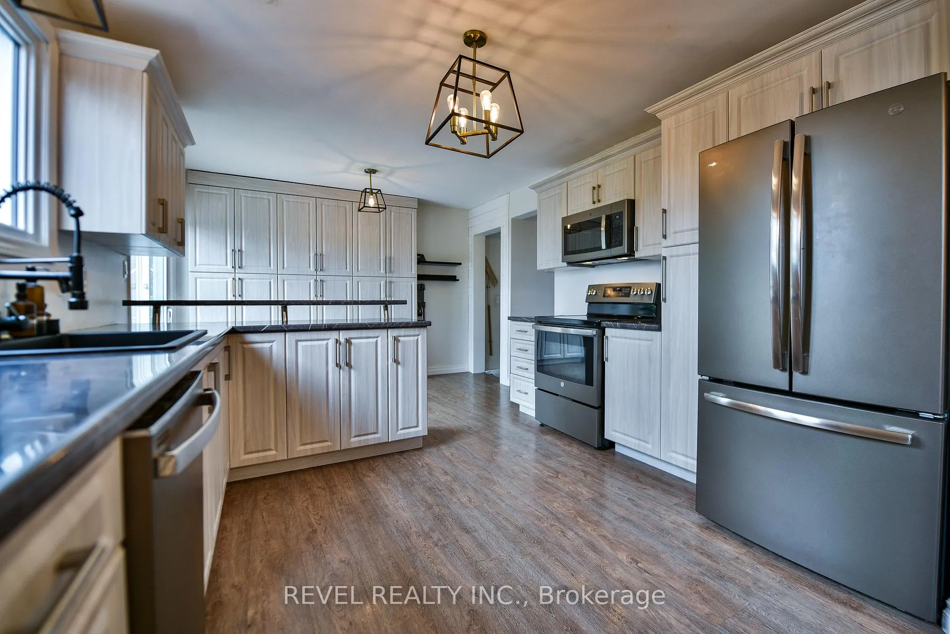 Photo 10 of 376 Morandin Avenue, Timmins, TNW - Riverpark — HOMEH