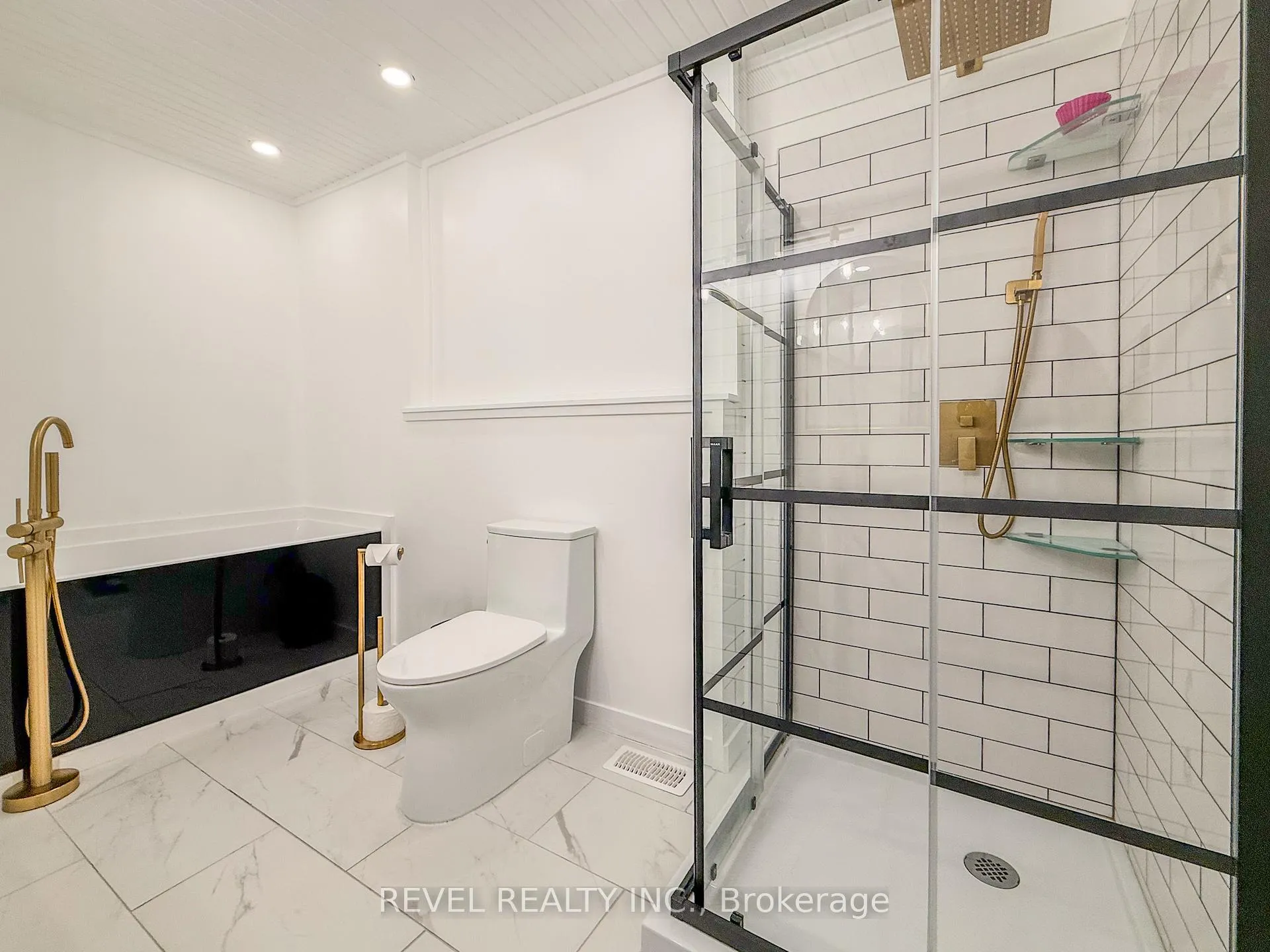Photo 24 of 376 Morandin Avenue, Timmins, TNW - Riverpark — HOMEH