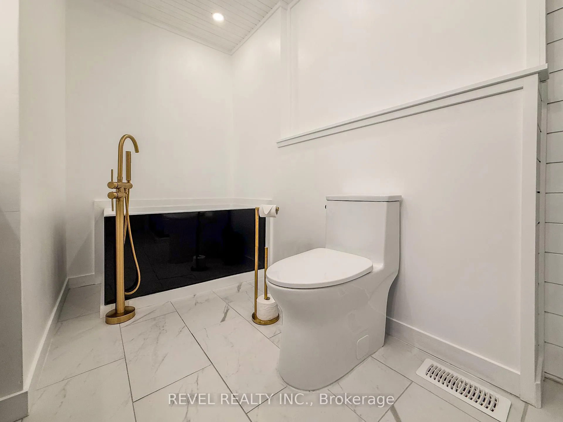 Photo 25 of 376 Morandin Avenue, Timmins, TNW - Riverpark — HOMEH