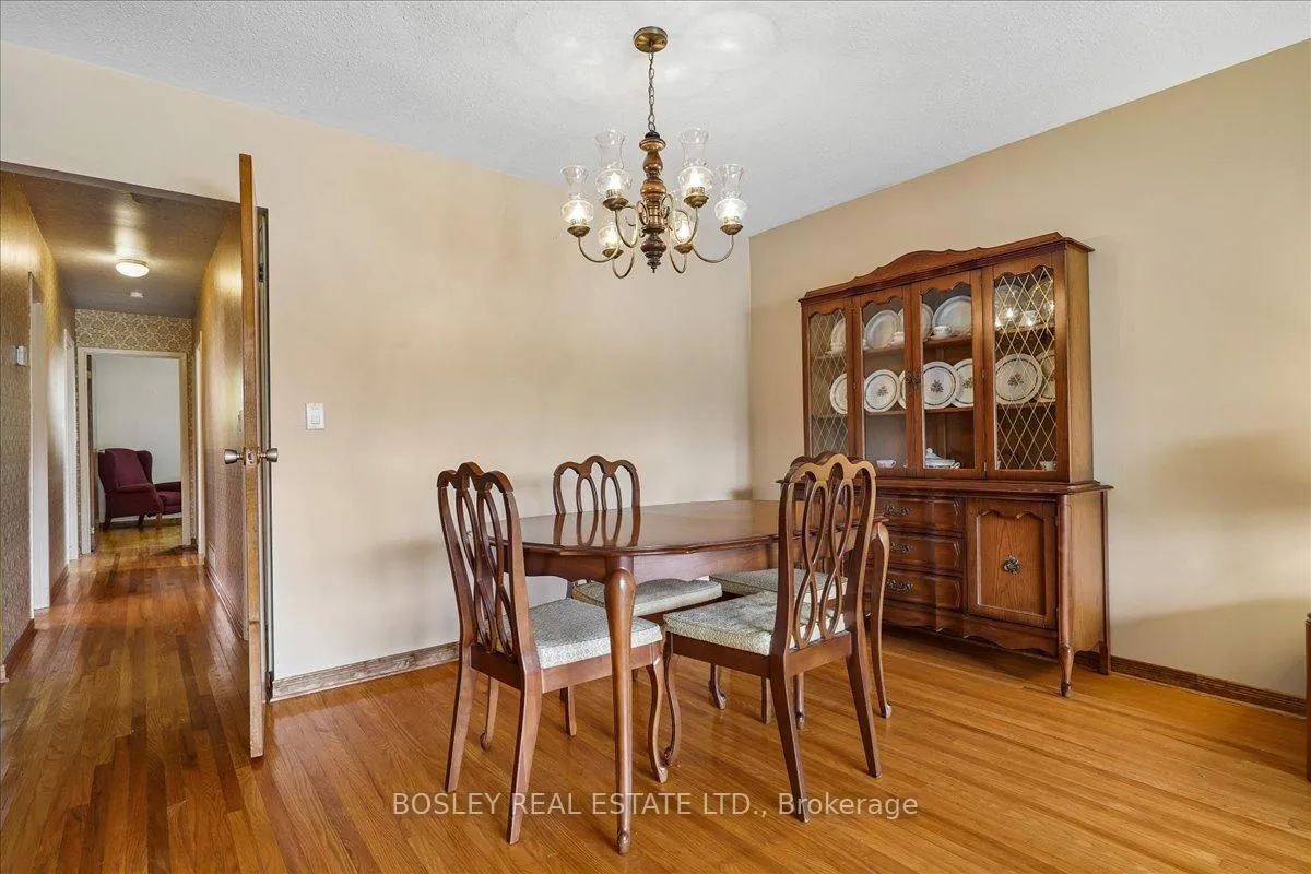 Photo 11 of 809 Hillcrest Road, Pickering, West Shore — HOMEH