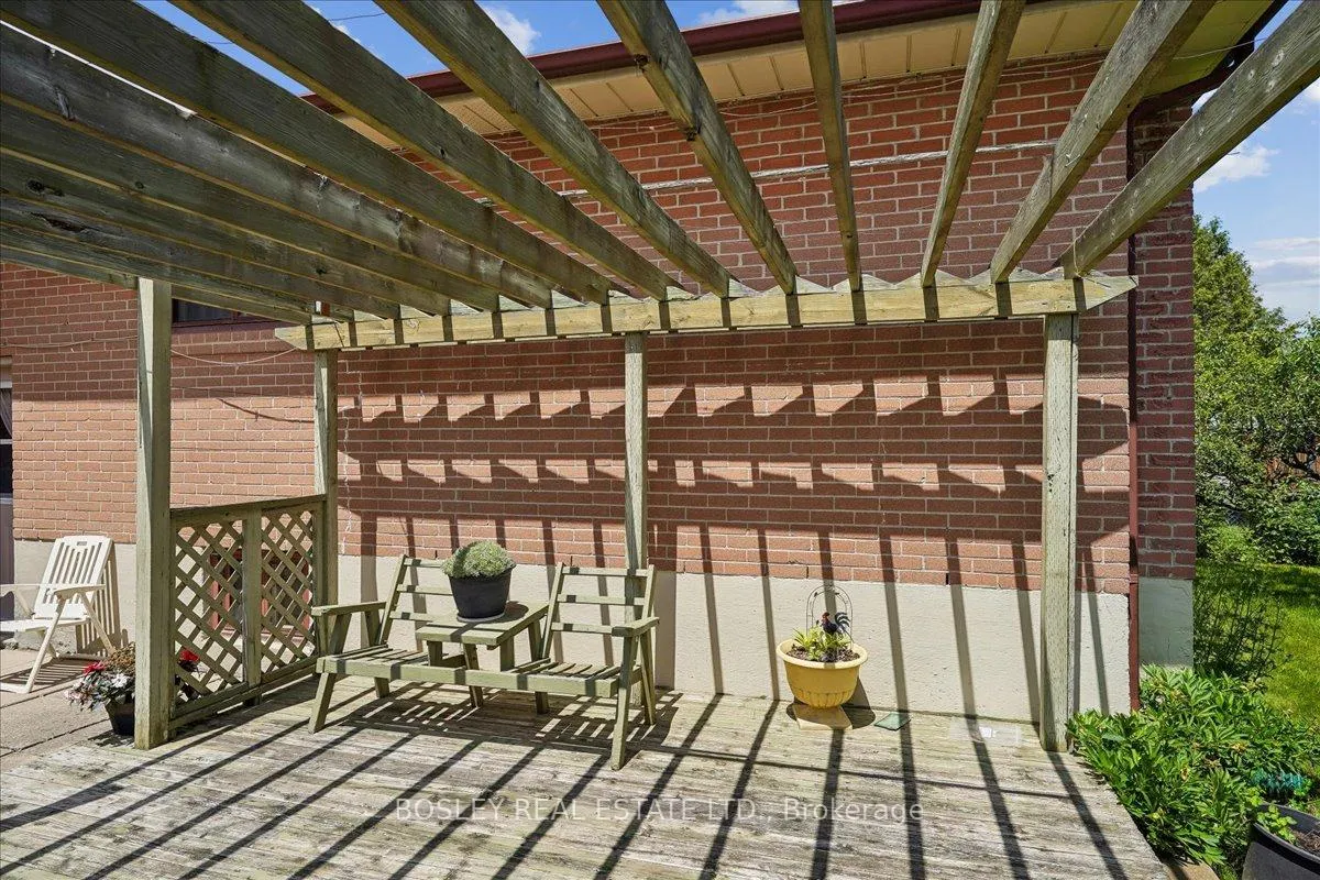 Photo 34 of 809 Hillcrest Road, Pickering, West Shore — HOMEH