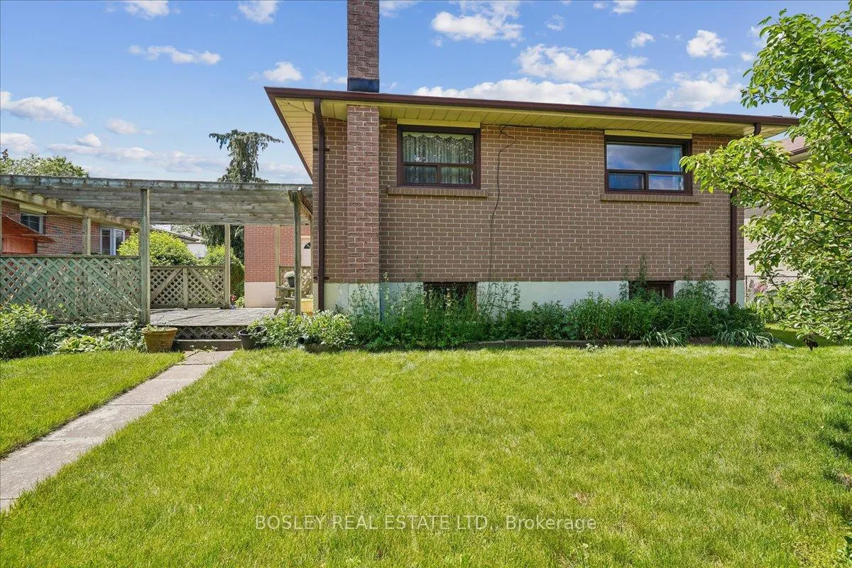 Photo 37 of 809 Hillcrest Road, Pickering, West Shore — HOMEH