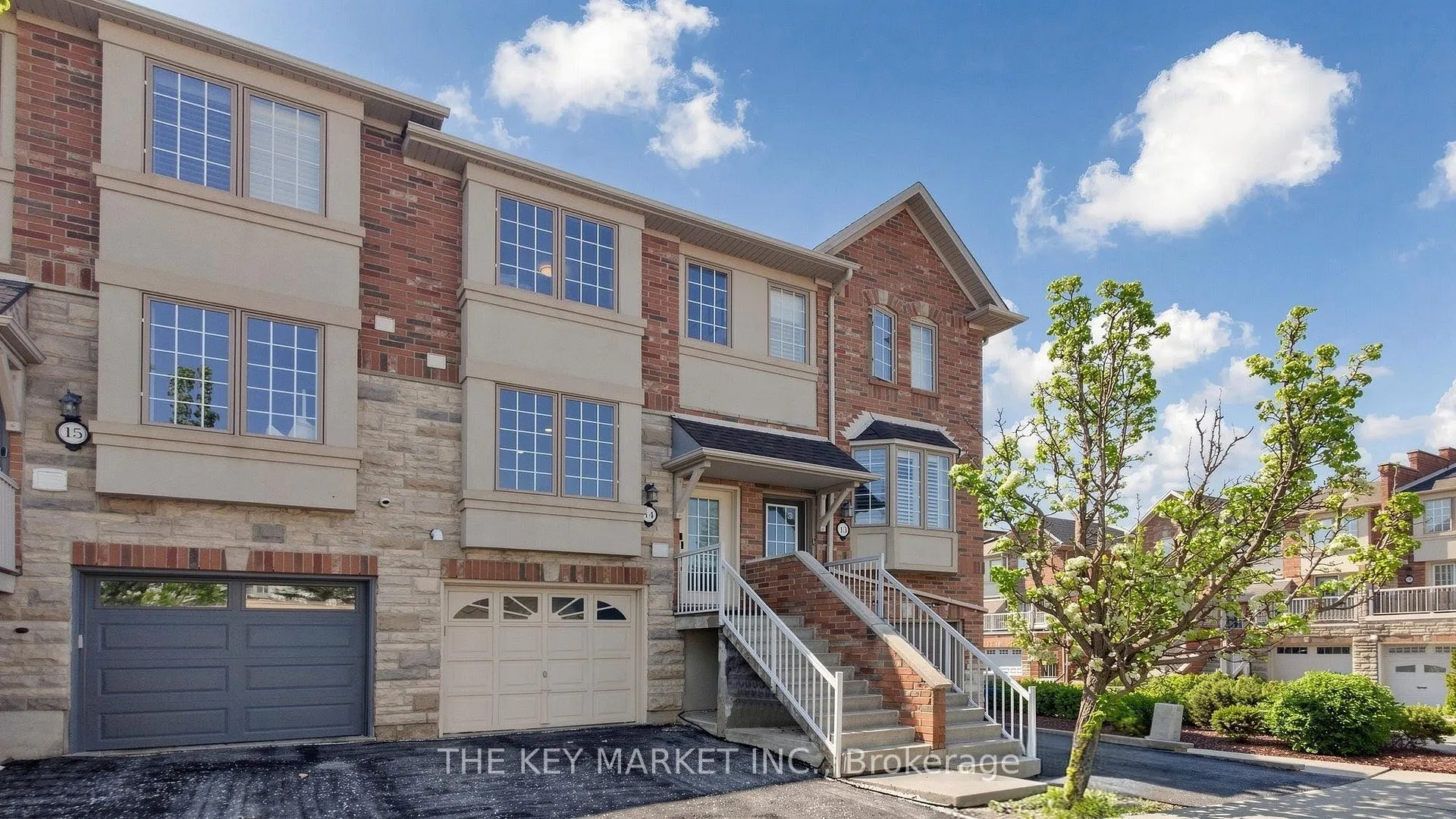 Front of Unit 14, 435 English Rose Lane
