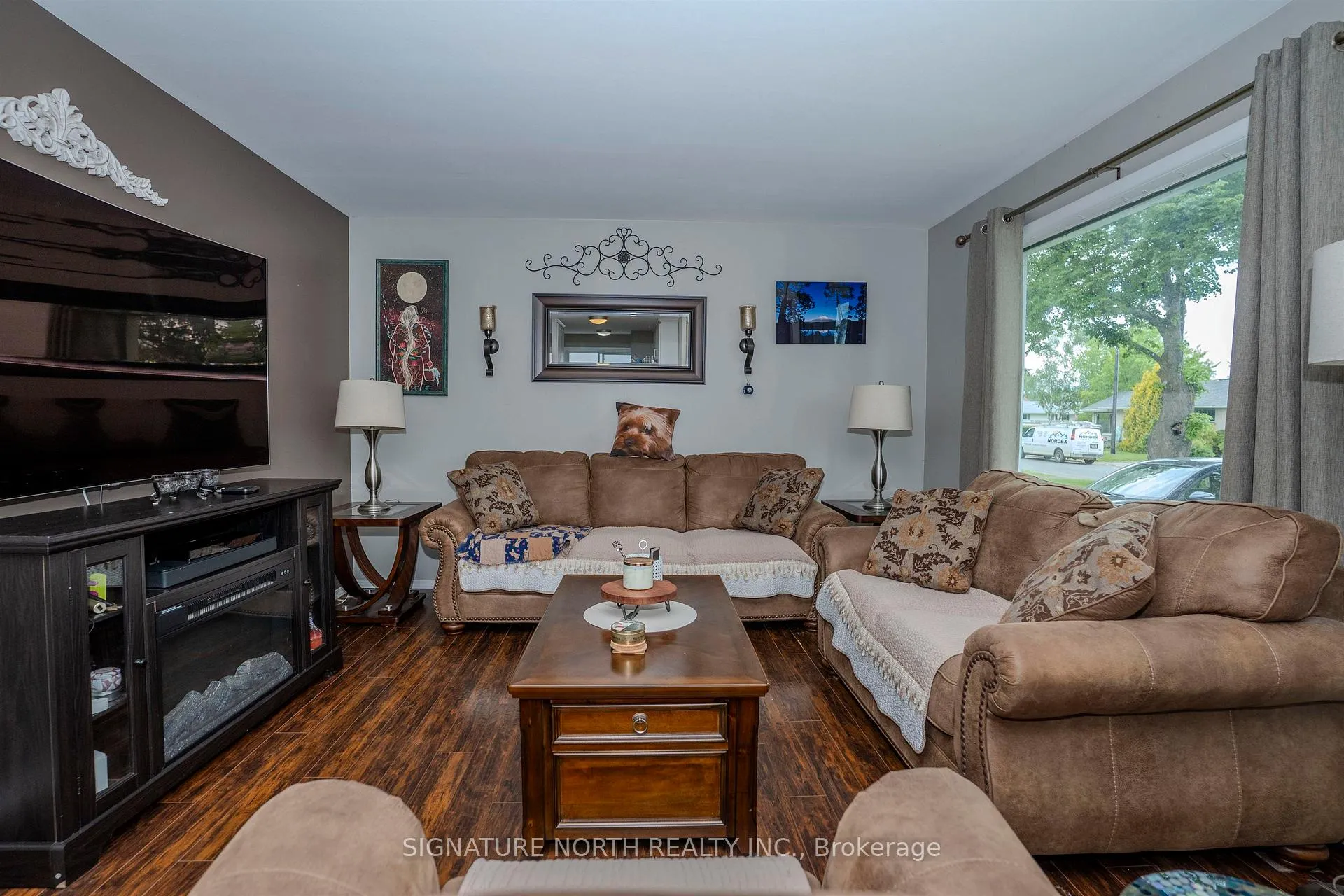 Photo 10 of 728 Linwood Crescent, Thunder Bay, Green Acres — HOMEH