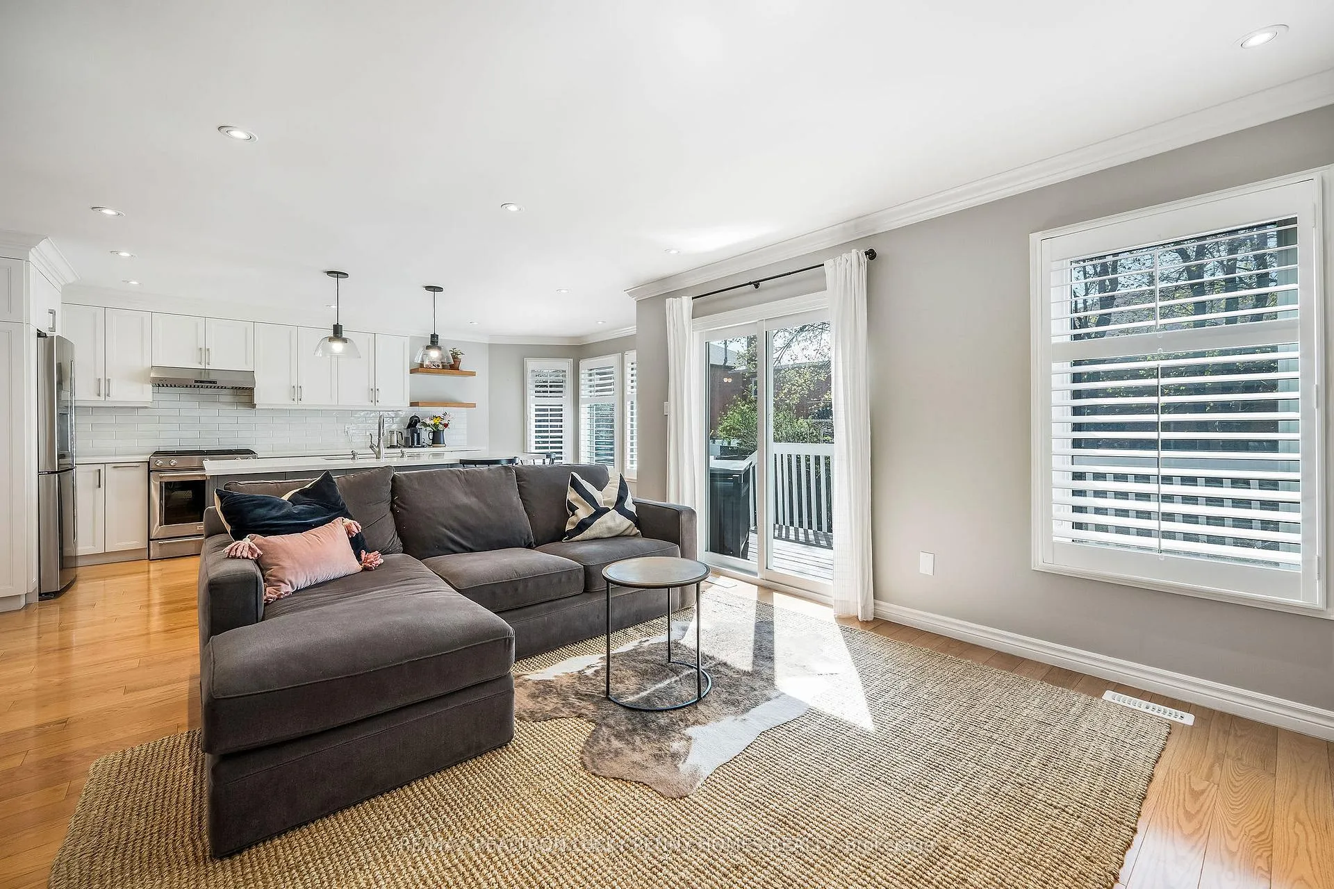 Photo 14 of 141 Tomlinson Circle, Markham, Buttonville — HOMEH