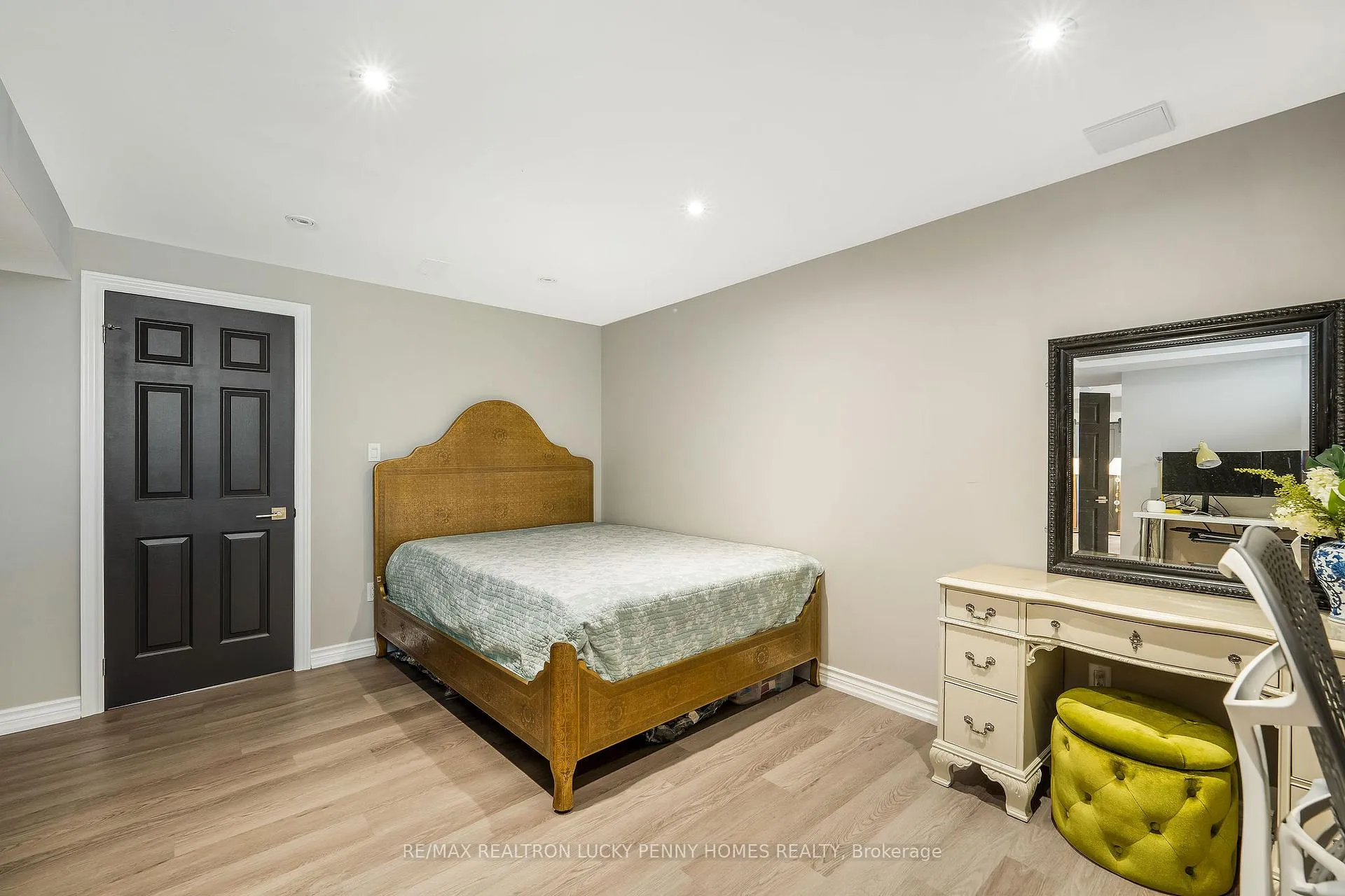 Photo 25 of 141 Tomlinson Circle, Markham, Buttonville — HOMEH