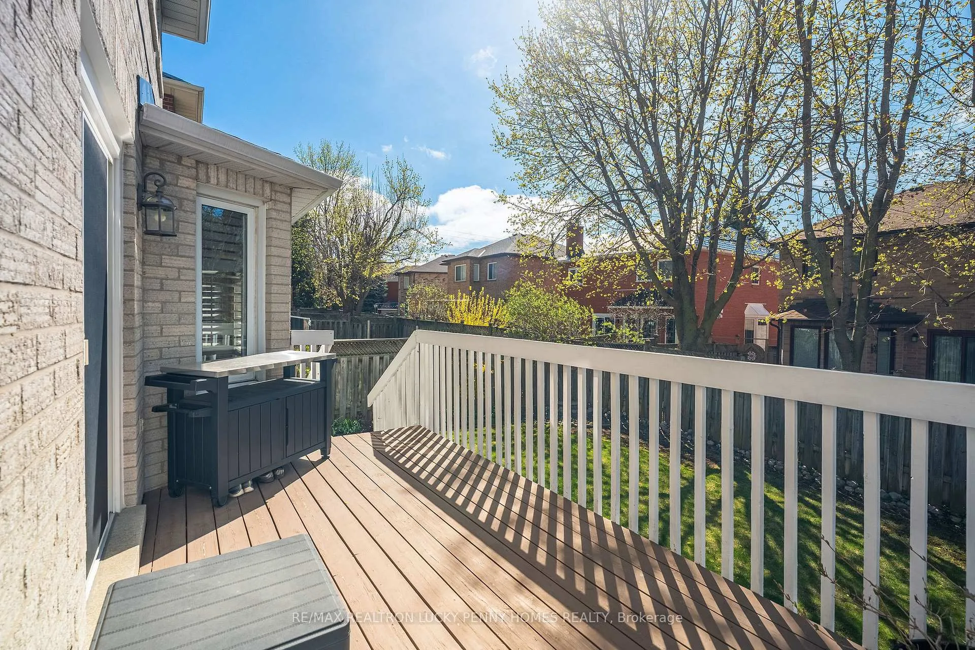 Photo 28 of 141 Tomlinson Circle, Markham, Buttonville — HOMEH
