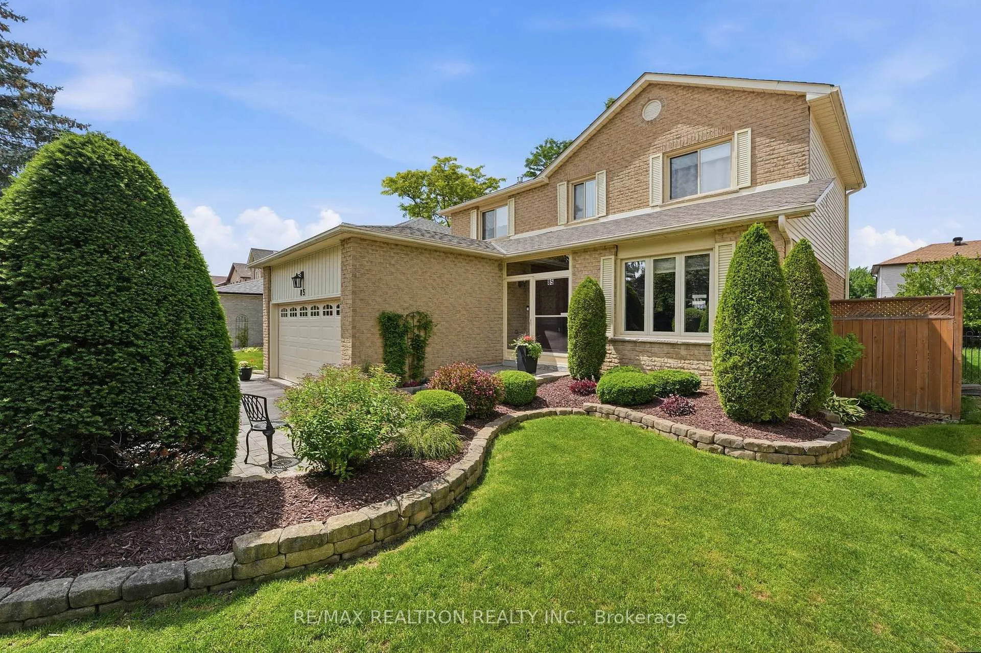 Photo 2 of 85 Stiver Drive, Newmarket, Bristol-London — HOMEH
