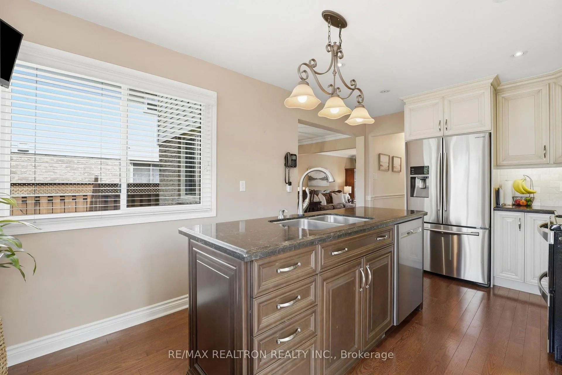 Photo 14 of 85 Stiver Drive, Newmarket, Bristol-London — HOMEH