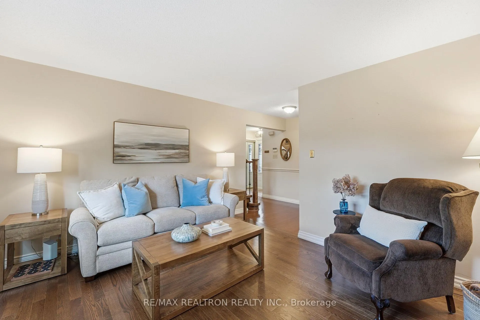 Photo 19 of 85 Stiver Drive, Newmarket, Bristol-London — HOMEH
