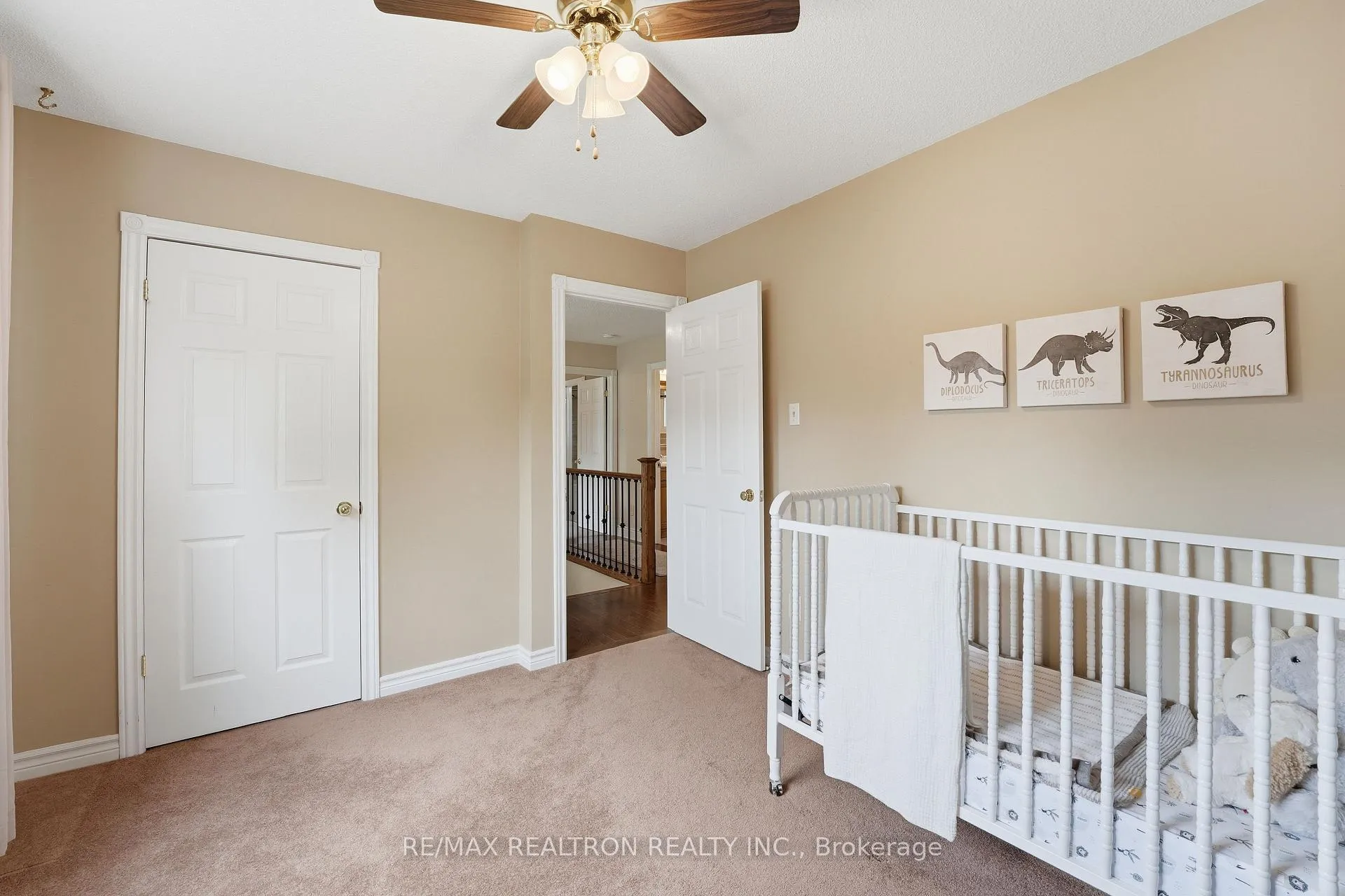 Photo 32 of 85 Stiver Drive, Newmarket, Bristol-London — HOMEH