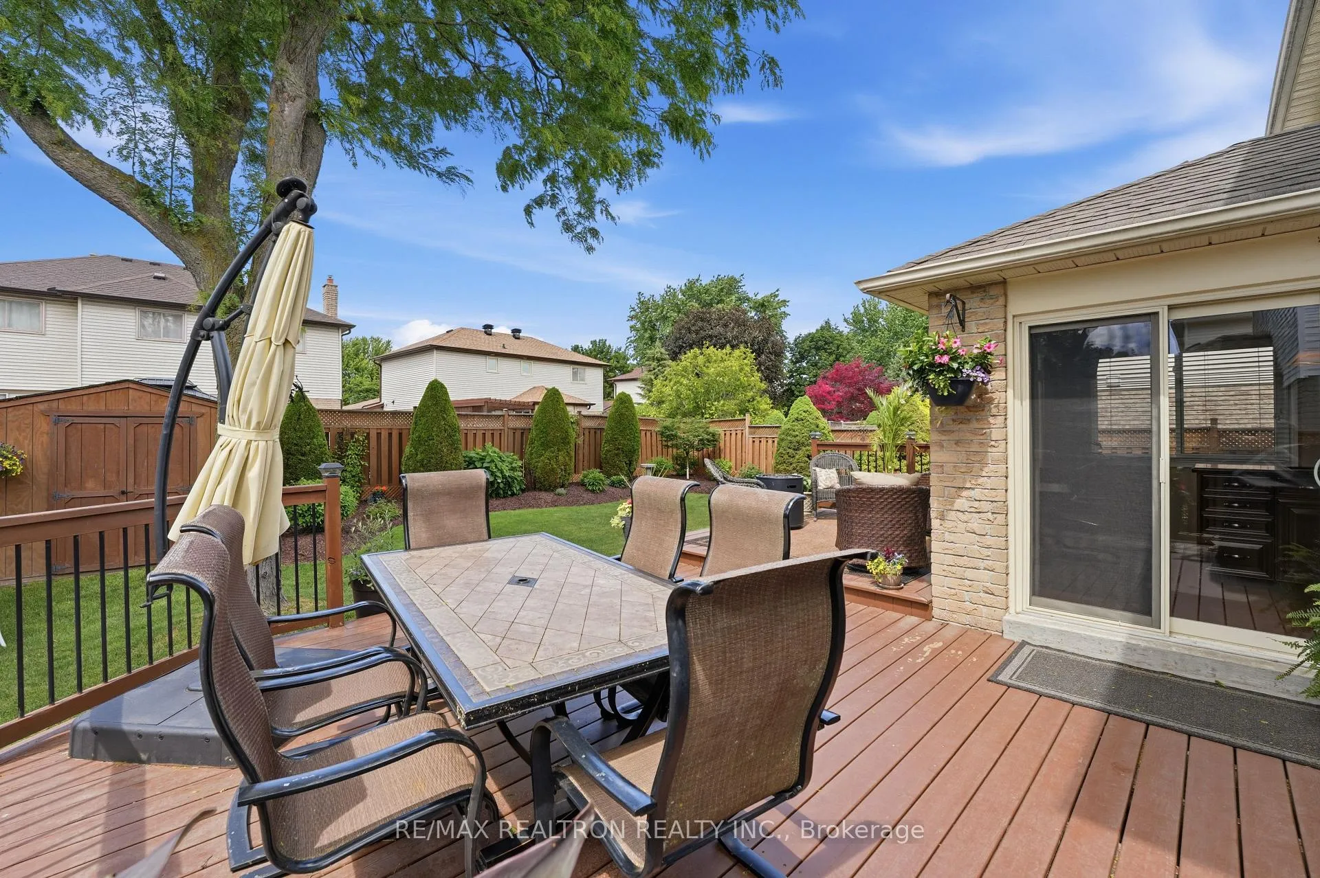 Photo 44 of 85 Stiver Drive, Newmarket, Bristol-London — HOMEH