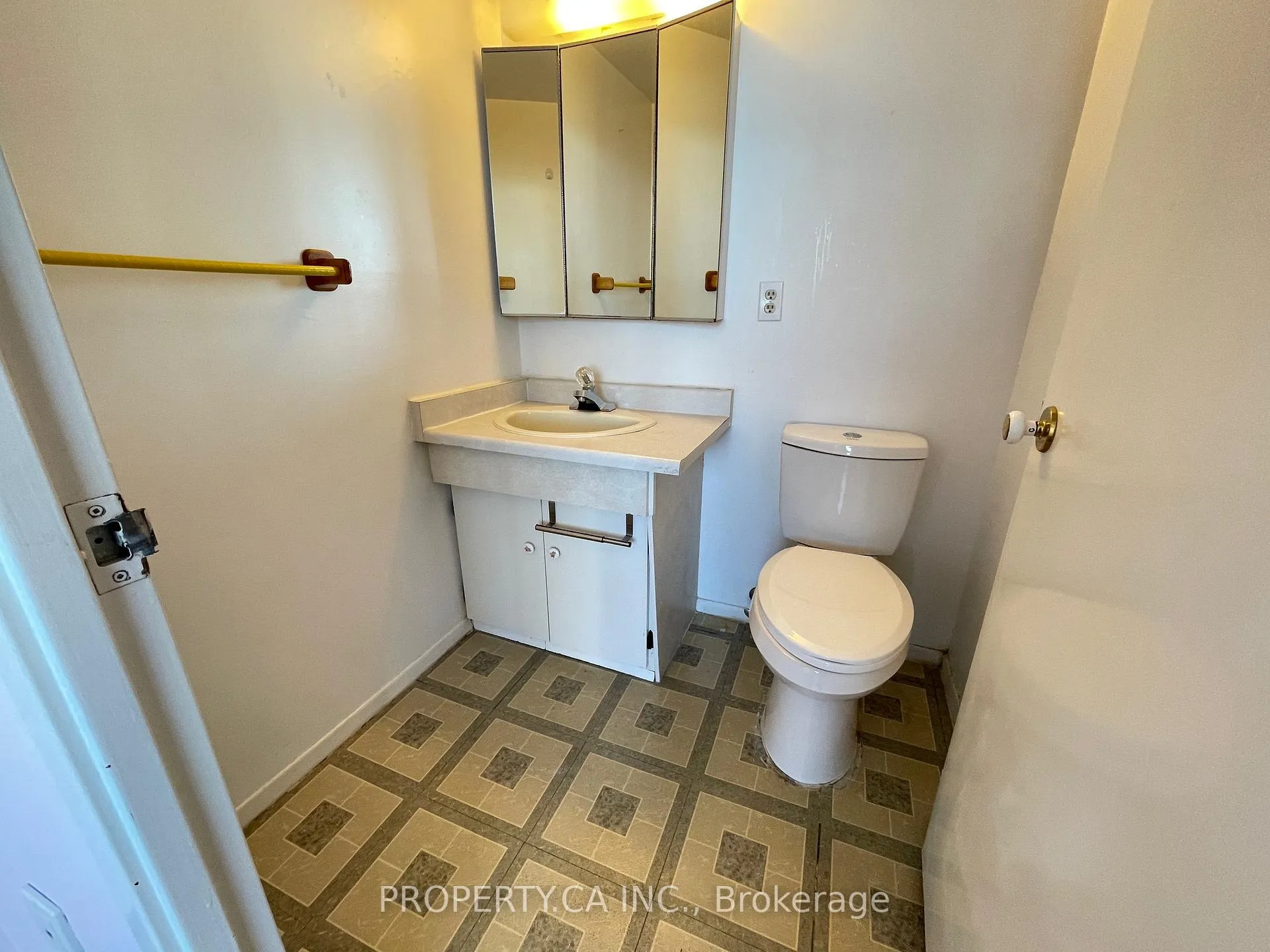 Photo 8 of Unit 1904, 2050 Bridletowne Circle, Scarborough, L'Amoreaux — HOMEH