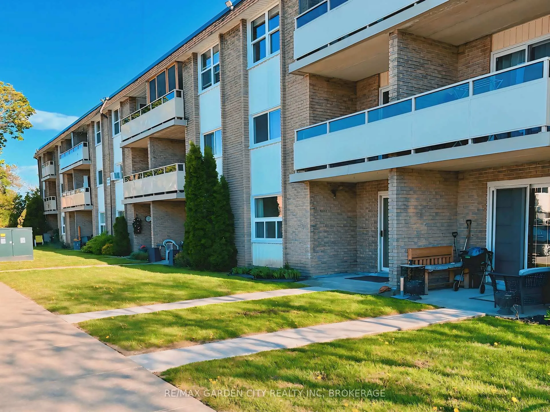 Photo 2 of Unit 311, 41 Rykert Street, St. Catharines, Western Hill — HOMEH