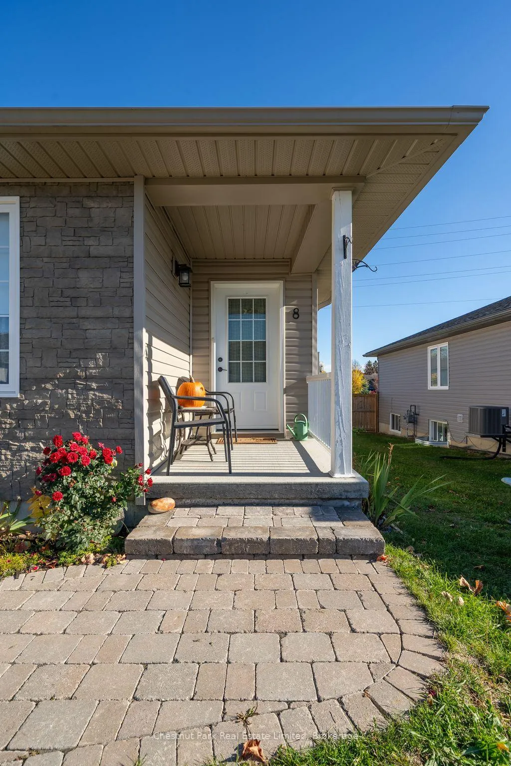 Photo 4 of 8 Abbott Lane, Prince Edward County, Picton Ward — HOMEH
