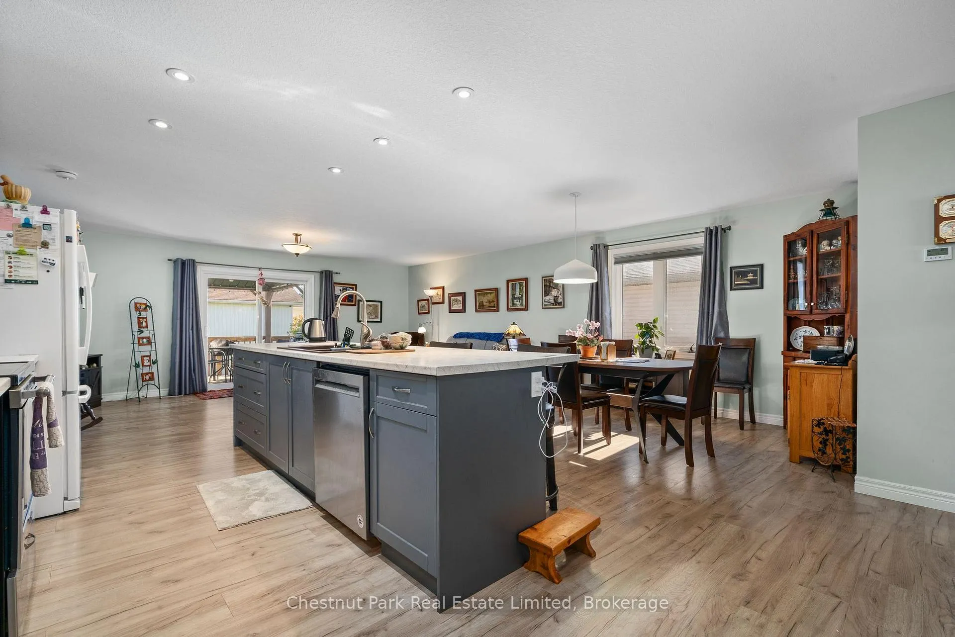 Photo 8 of 8 Abbott Lane, Prince Edward County, Picton Ward — HOMEH