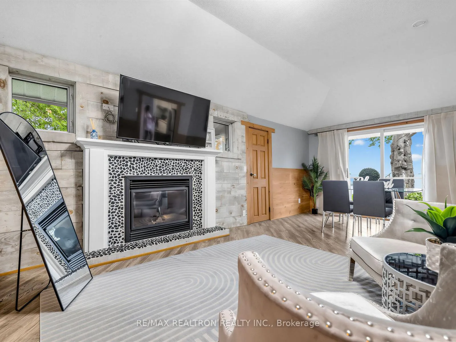 Photo 24 of 4705 Anderson Avenue, Ramara, Rural Ramara — HOMEH