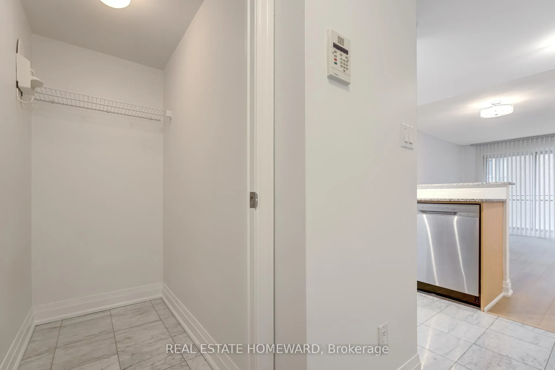 Photo 8 of Unit 611, 300 Bloor Street E, Toronto, Rosedale-Moore Park — HOMEH