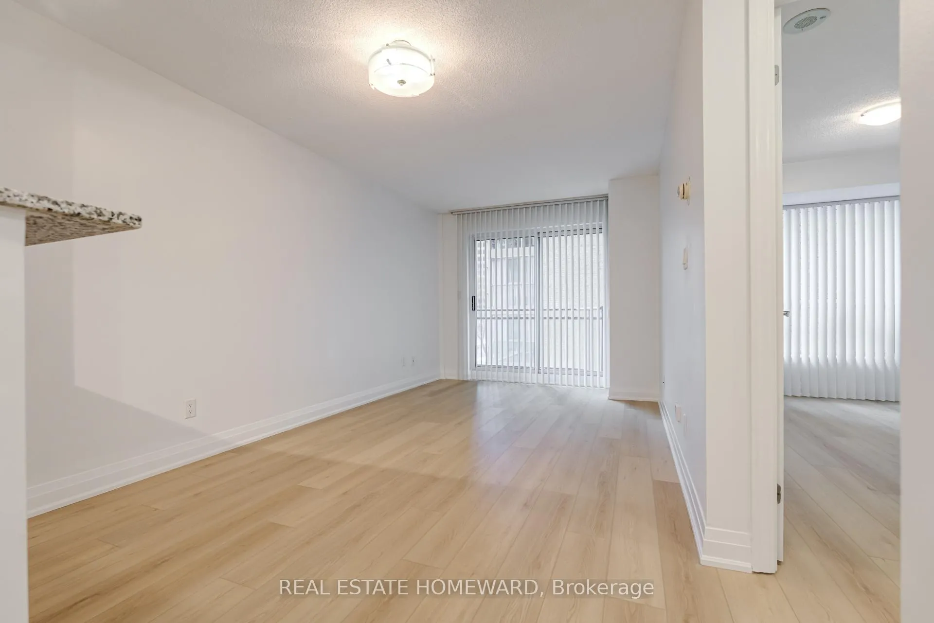 Photo 10 of Unit 611, 300 Bloor Street E, Toronto, Rosedale-Moore Park — HOMEH