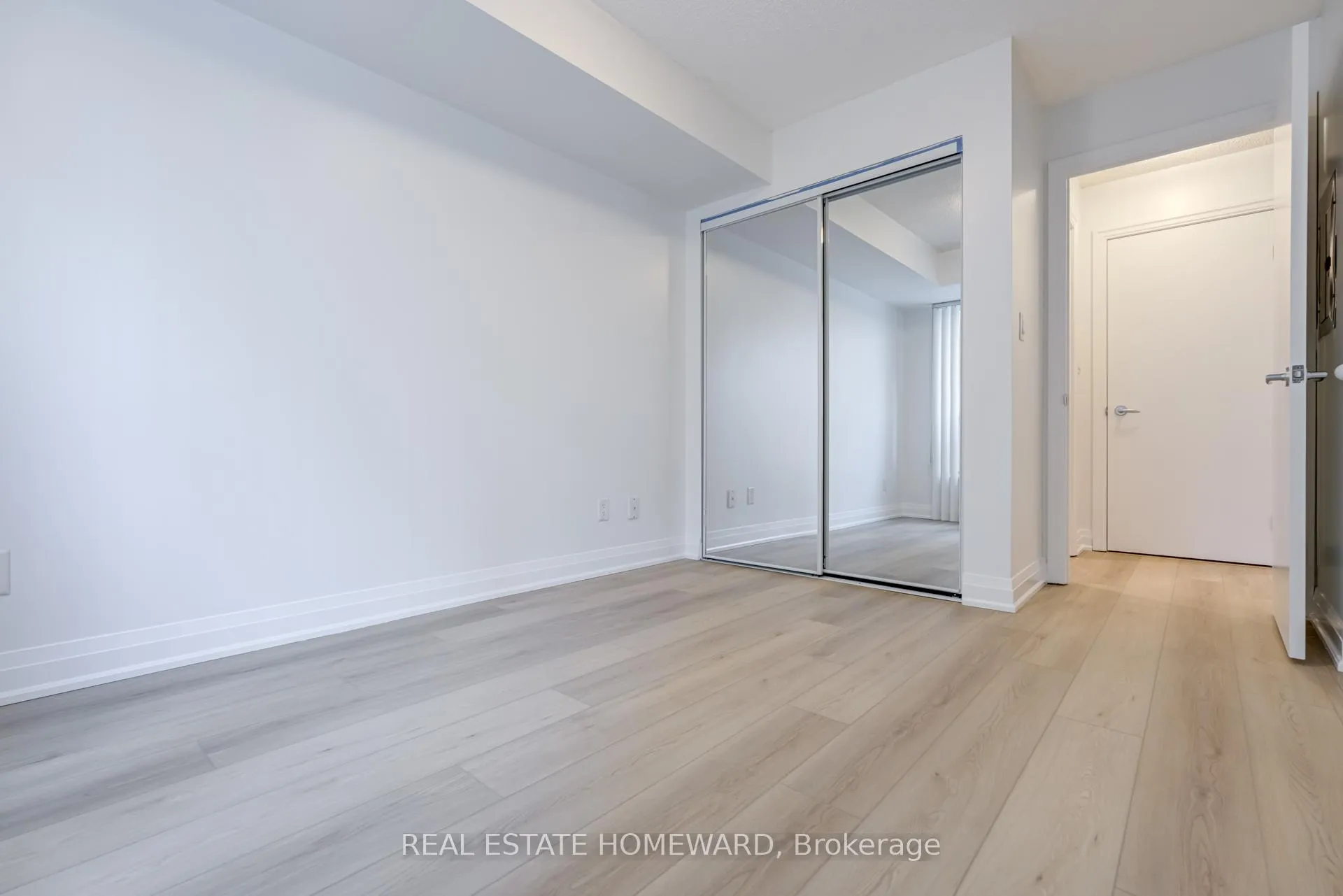 Photo 20 of Unit 611, 300 Bloor Street E, Toronto, Rosedale-Moore Park — HOMEH
