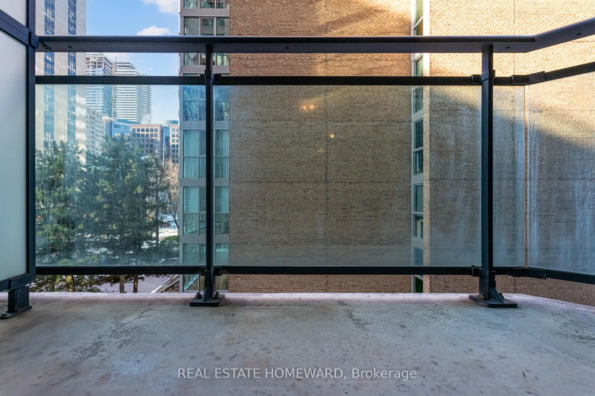 Photo 28 of Unit 611, 300 Bloor Street E, Toronto, Rosedale-Moore Park — HOMEH