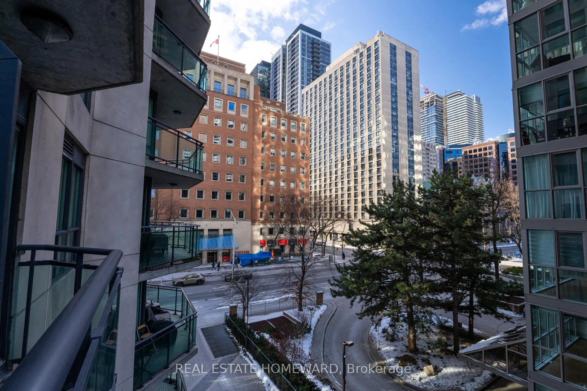 Photo 29 of Unit 611, 300 Bloor Street E, Toronto, Rosedale-Moore Park — HOMEH