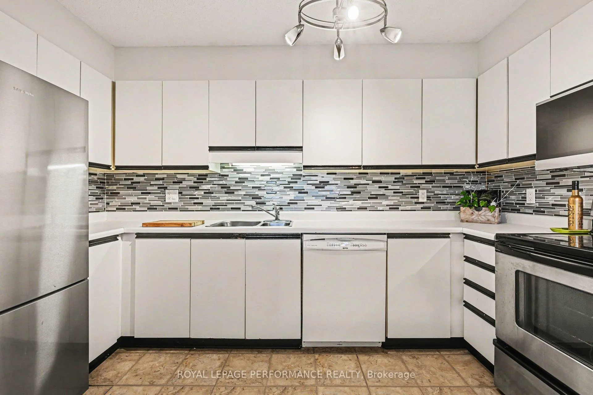 Photo 7 of Unit 217, 8 Terrace Drive, Ottawa, Westcliffe Estates — HOMEH